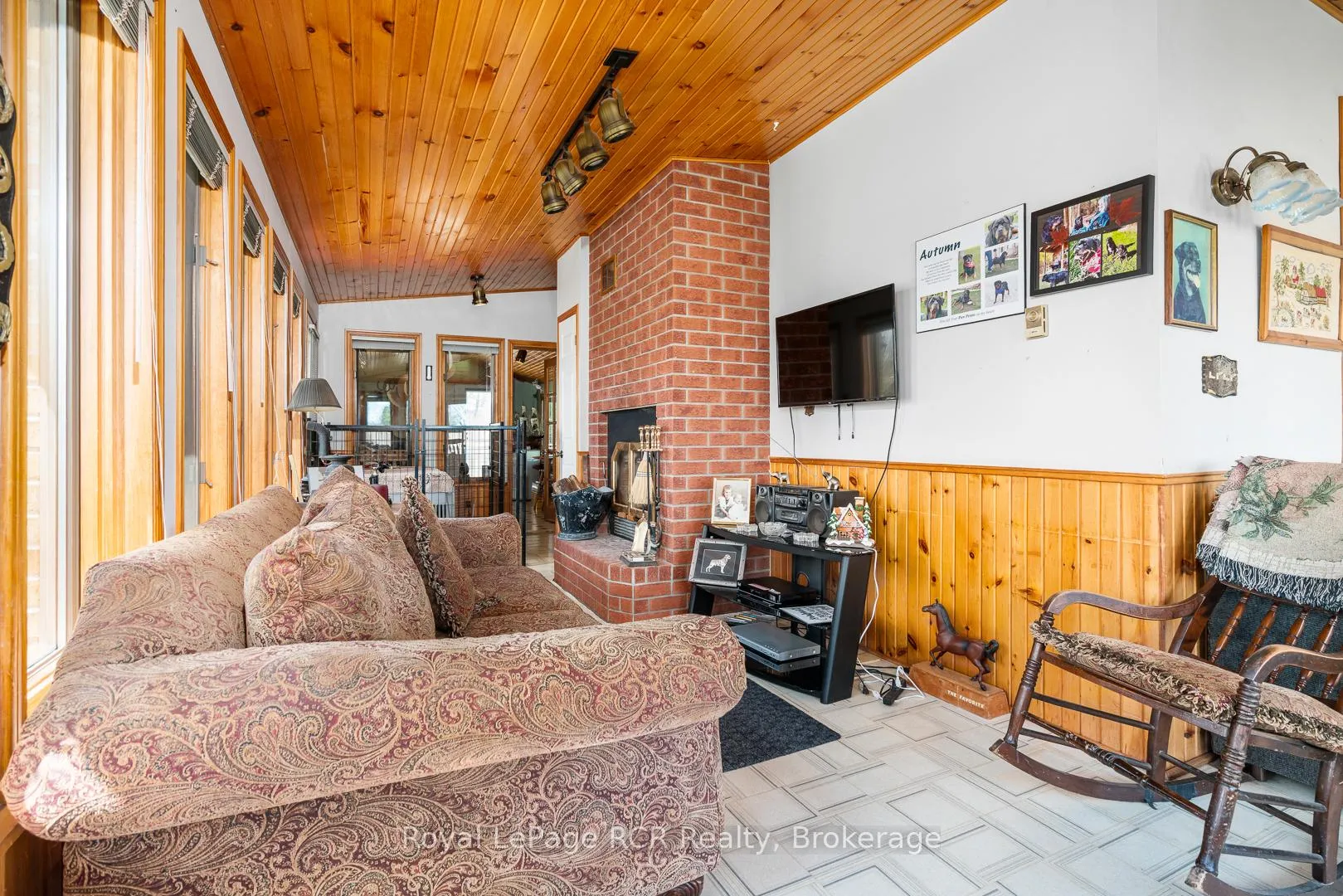 Photo 16 of 421748 Concession 6 NDR Road, West Grey — HOMEH