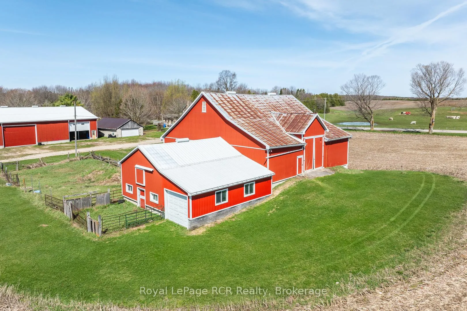 Photo 43 of 421748 Concession 6 NDR Road, West Grey — HOMEH