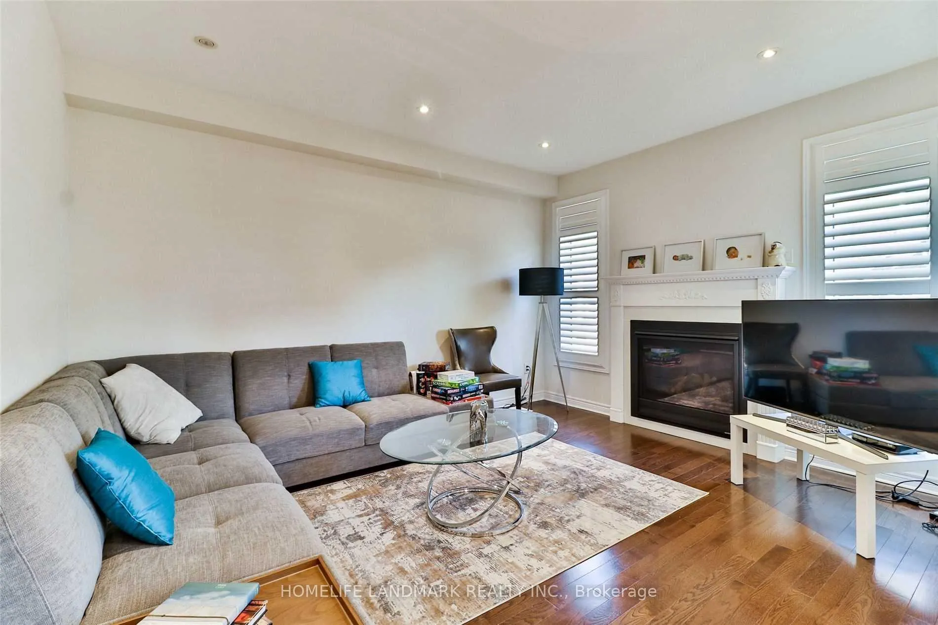 Photo 9 of 3270 Mintwood Circle, Oakville, Glenorchy — HOMEH