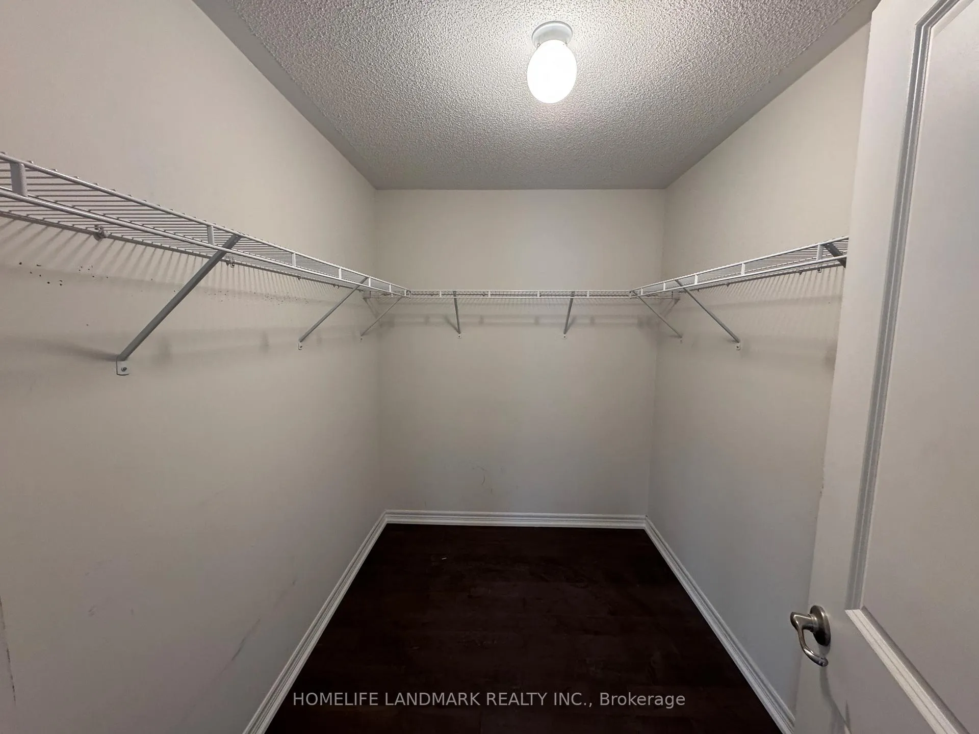Photo 11 of 3270 Mintwood Circle, Oakville, Glenorchy — HOMEH