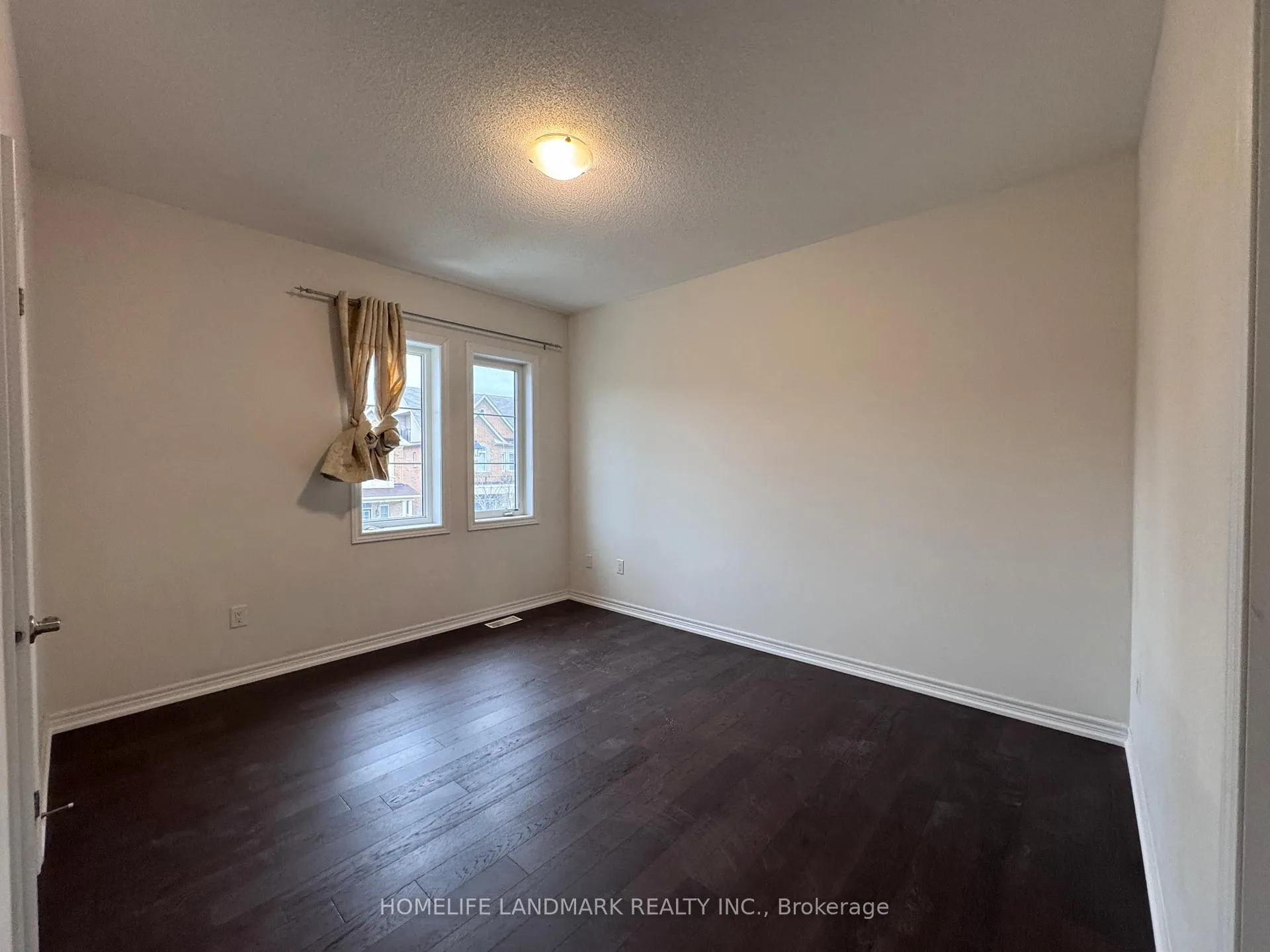 Photo 14 of 3270 Mintwood Circle, Oakville, Glenorchy — HOMEH