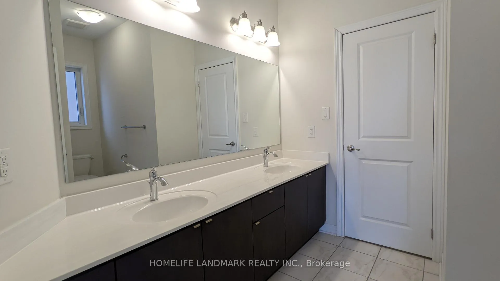 Photo 18 of 3270 Mintwood Circle, Oakville, Glenorchy — HOMEH