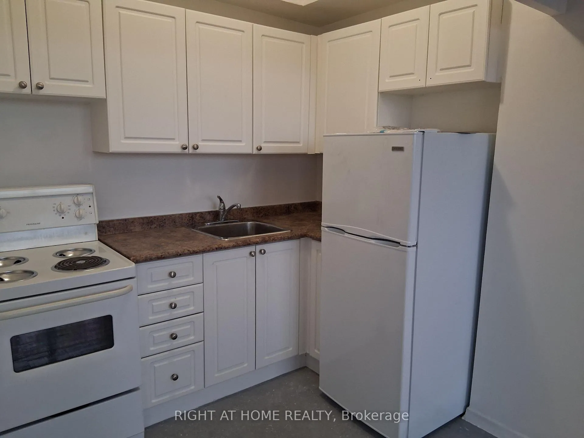 Photo 8 of Unit 1007, 191 St George Street, Toronto, The Annex — HOMEH