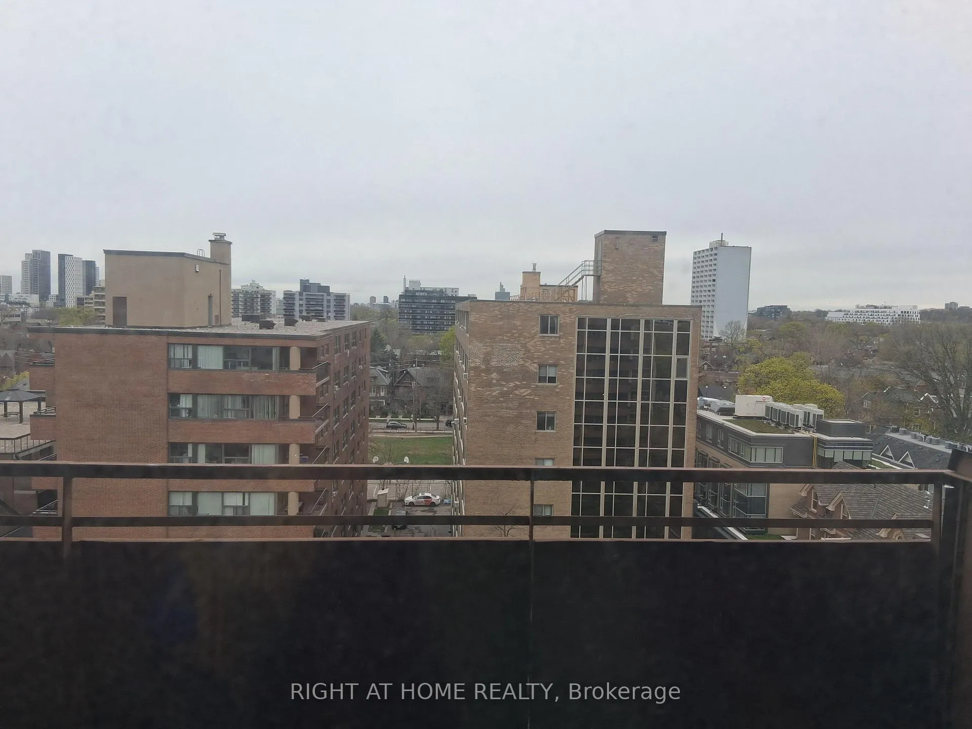 Photo 12 of Unit 1007, 191 St George Street, Toronto, The Annex — HOMEH