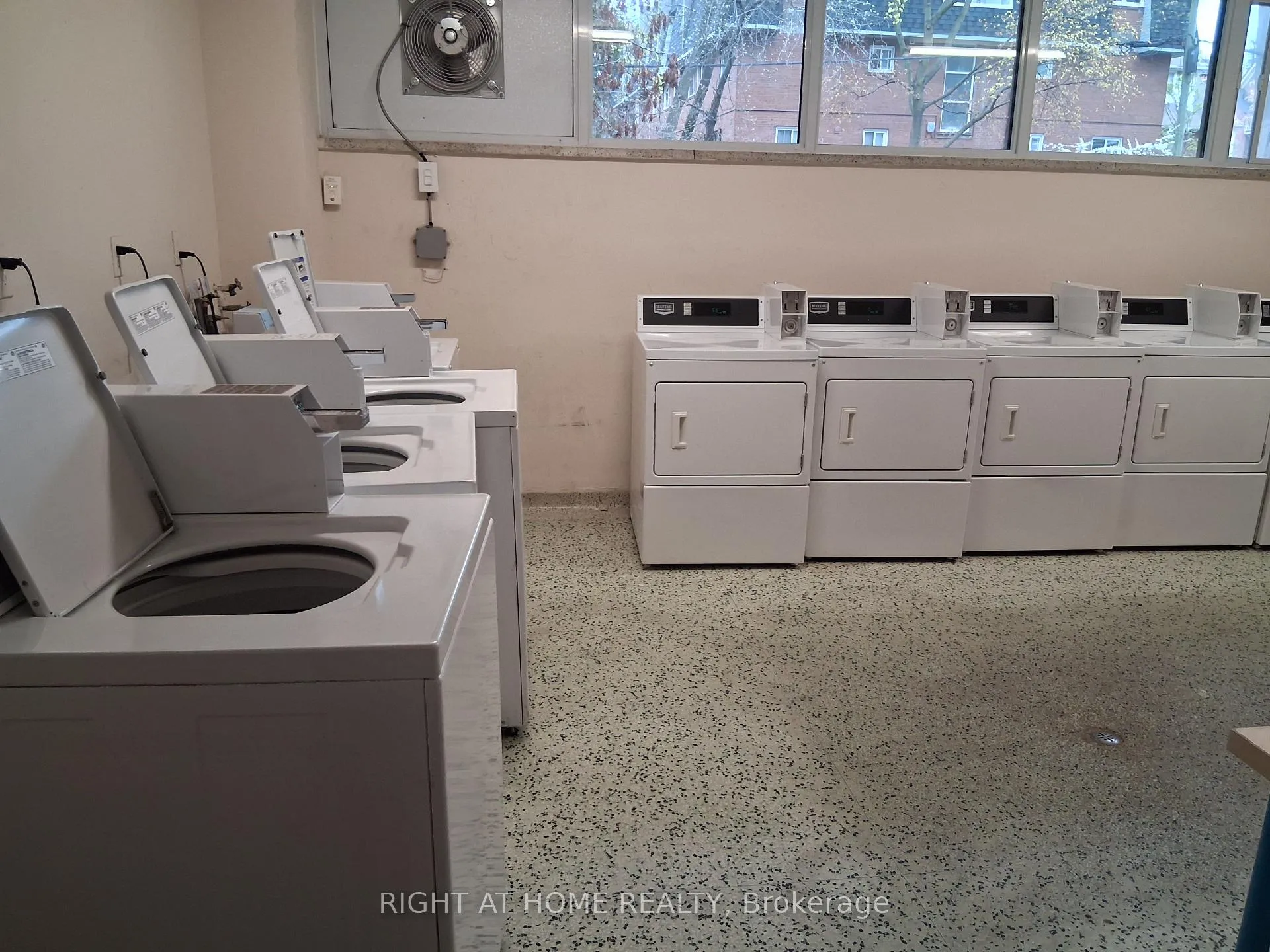 Photo 14 of Unit 1007, 191 St George Street, Toronto, The Annex — HOMEH