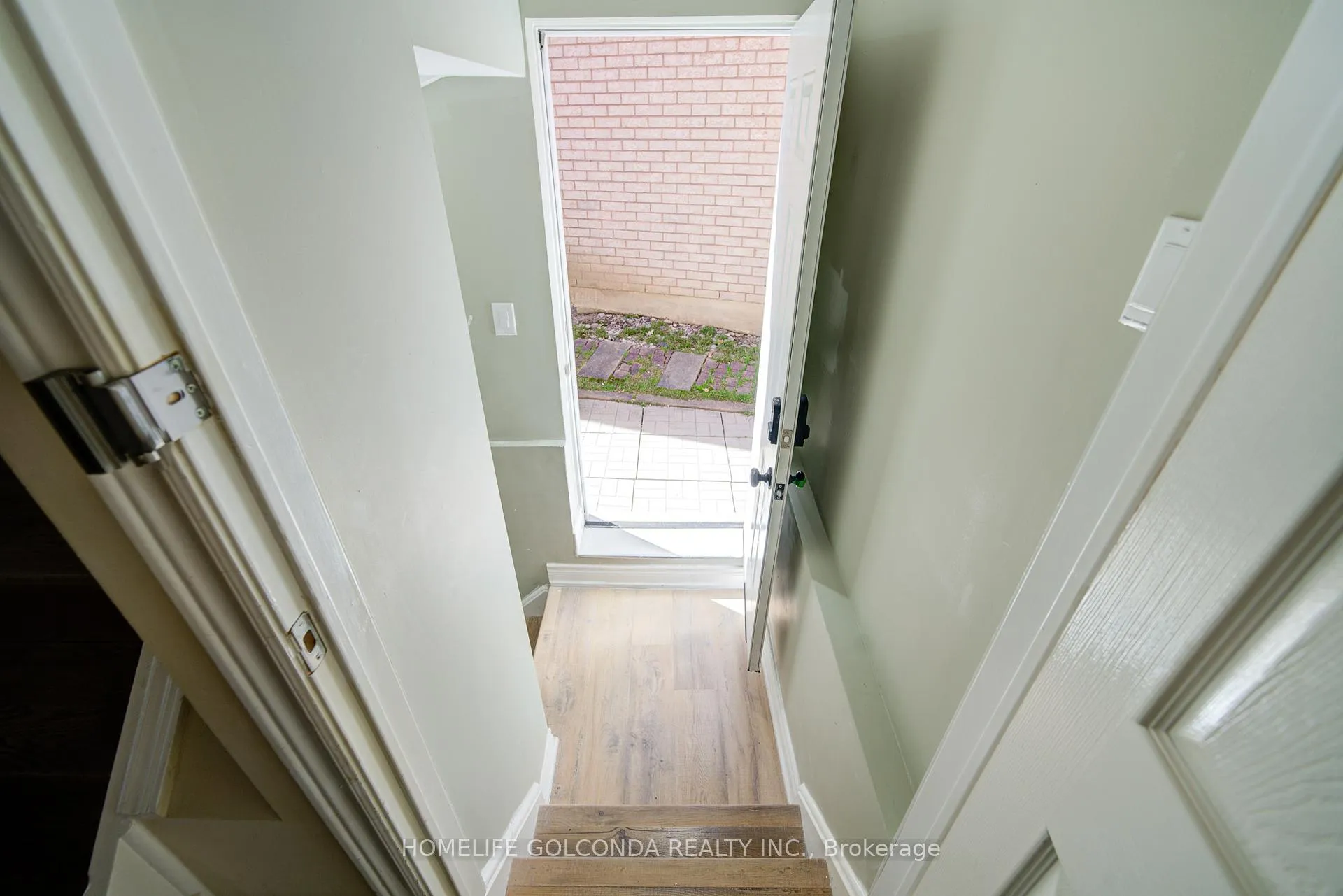 Photo 5 of Unit Bsmt, 263 Milliken Meadows Drive, Markham, Milliken Mills West — HOMEH