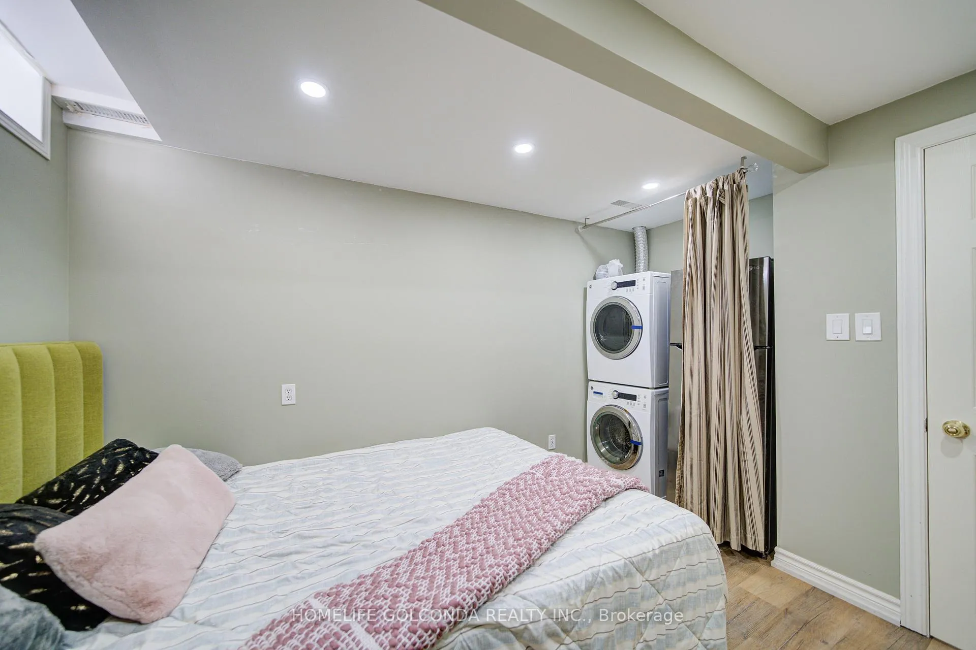 Photo 11 of Unit Bsmt, 263 Milliken Meadows Drive, Markham, Milliken Mills West — HOMEH