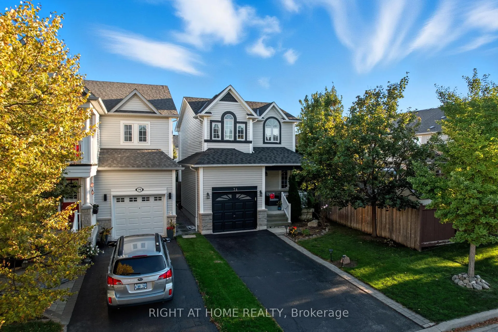 Photo 3 of 74 Northgrove Crescent, Whitby, Brooklin — HOMEH