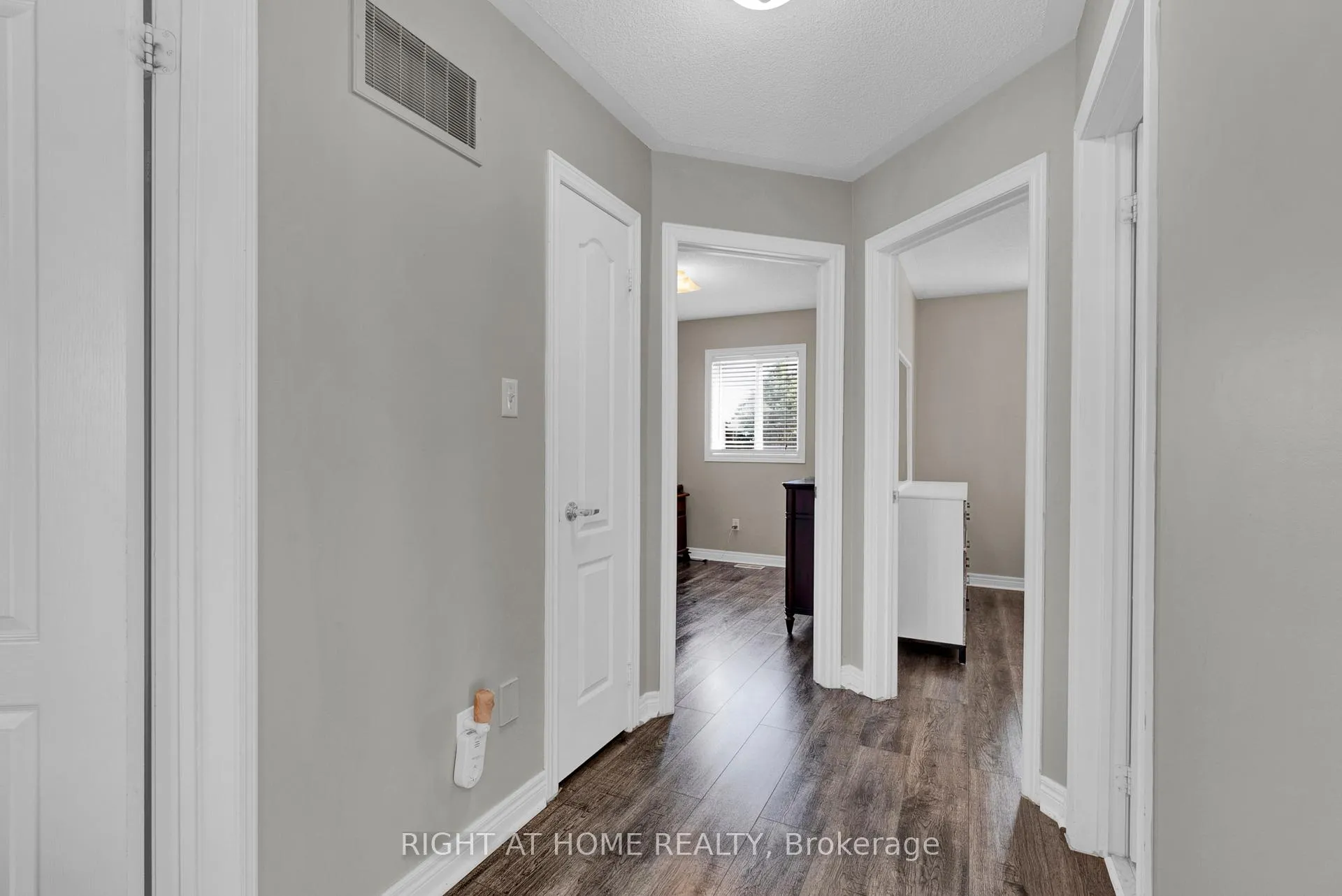 Photo 9 of 74 Northgrove Crescent, Whitby, Brooklin — HOMEH