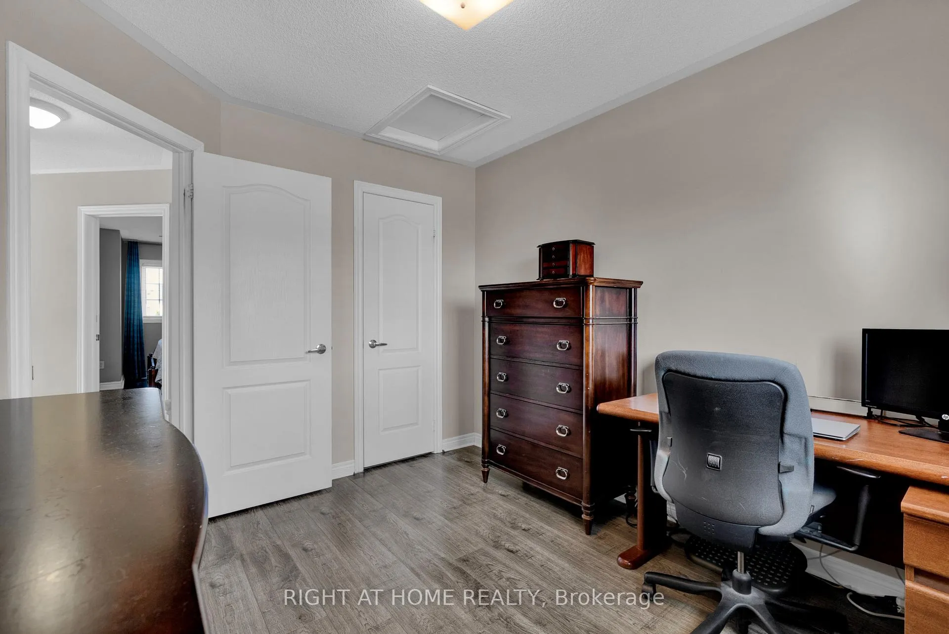 Photo 16 of 74 Northgrove Crescent, Whitby, Brooklin — HOMEH