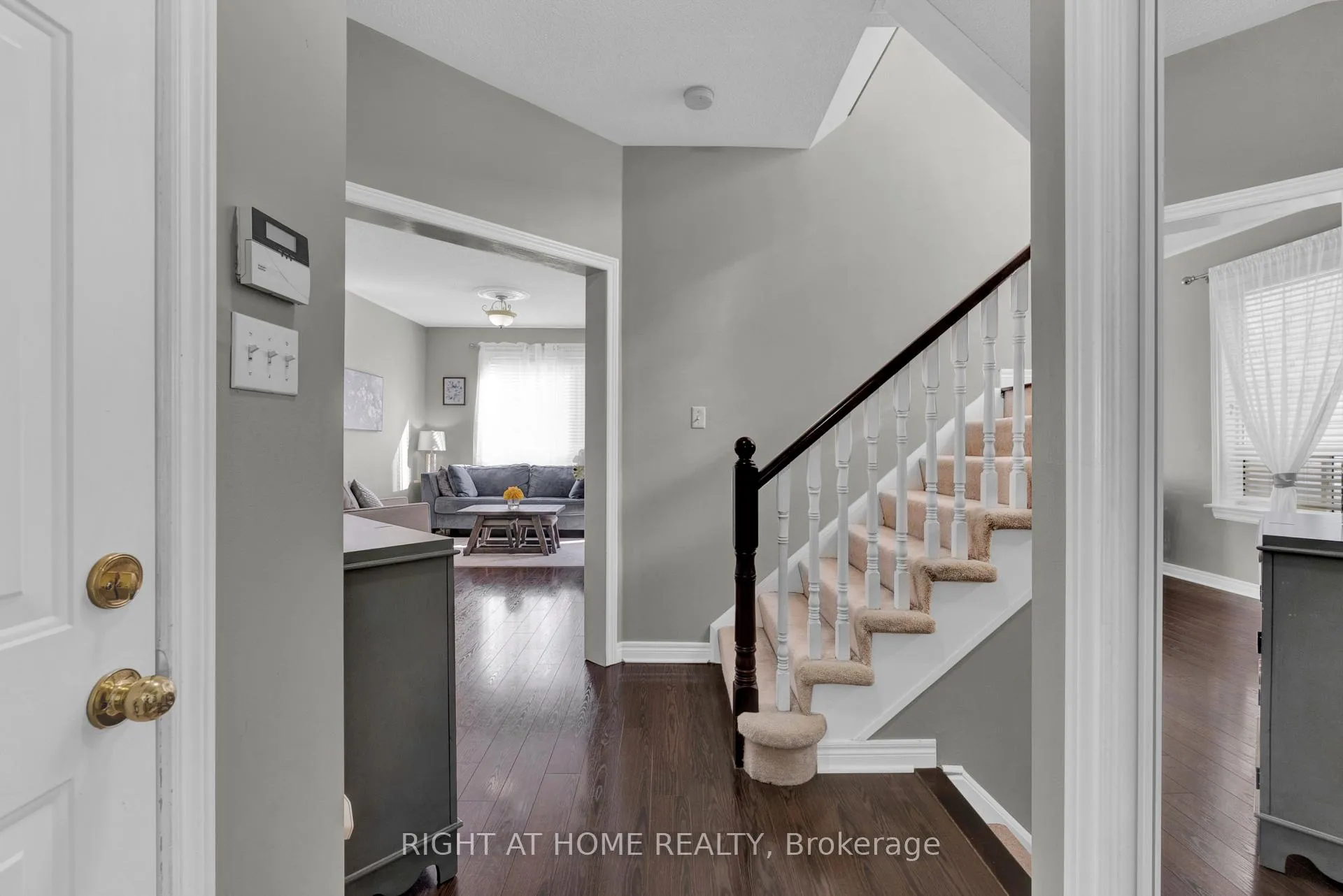 Photo 23 of 74 Northgrove Crescent, Whitby, Brooklin — HOMEH