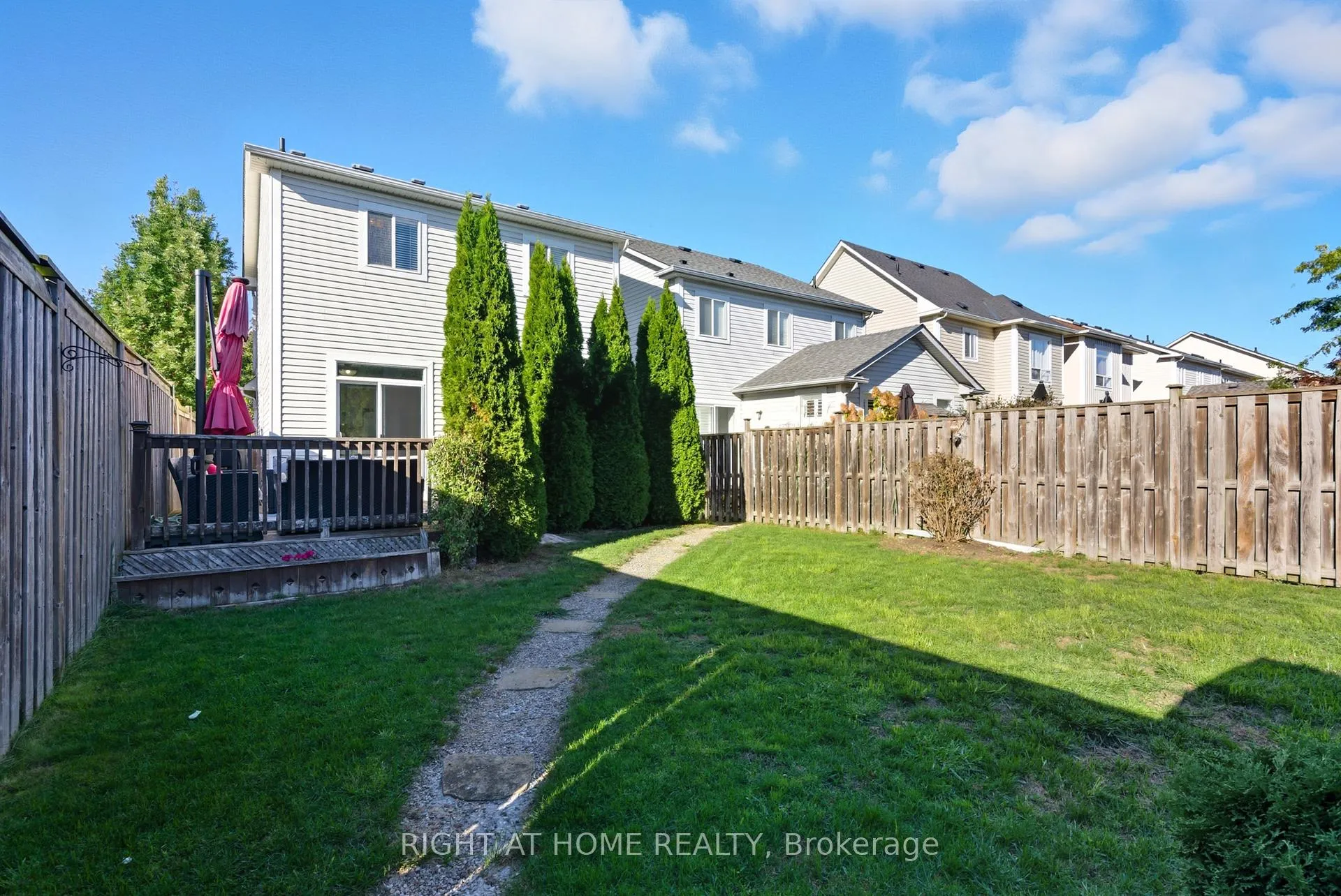 Photo 40 of 74 Northgrove Crescent, Whitby, Brooklin — HOMEH