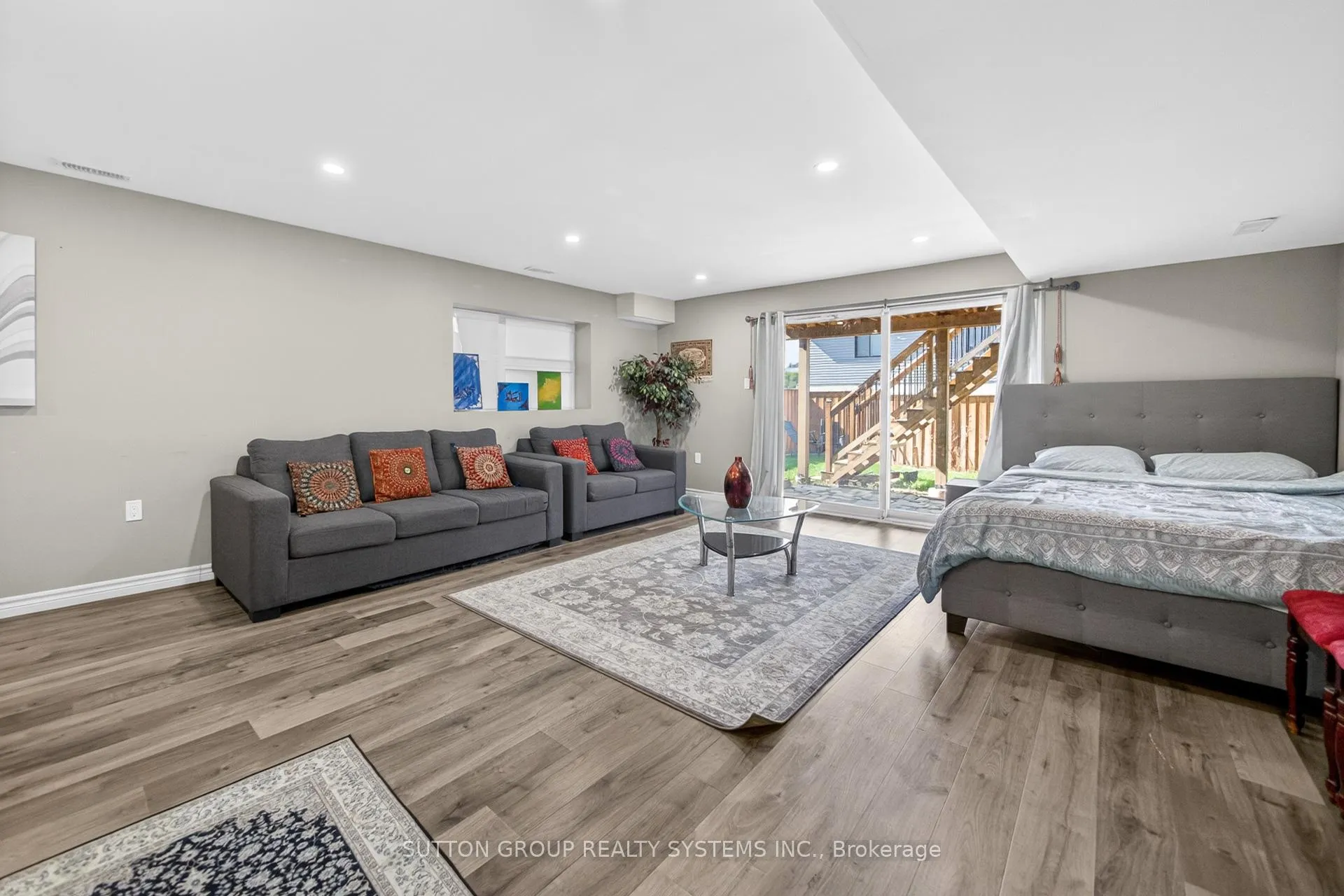 Photo 37 of 917 Robert Ferrie Drive, Kitchener, Brigadoon — HOMEH