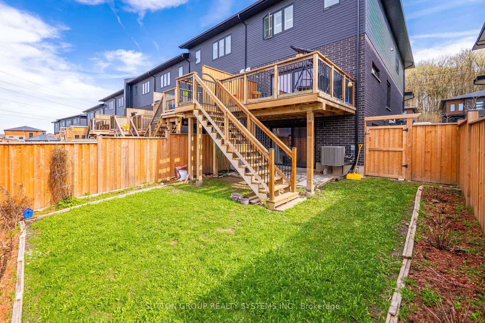 Photo 49 of 917 Robert Ferrie Drive, Kitchener, Brigadoon — HOMEH