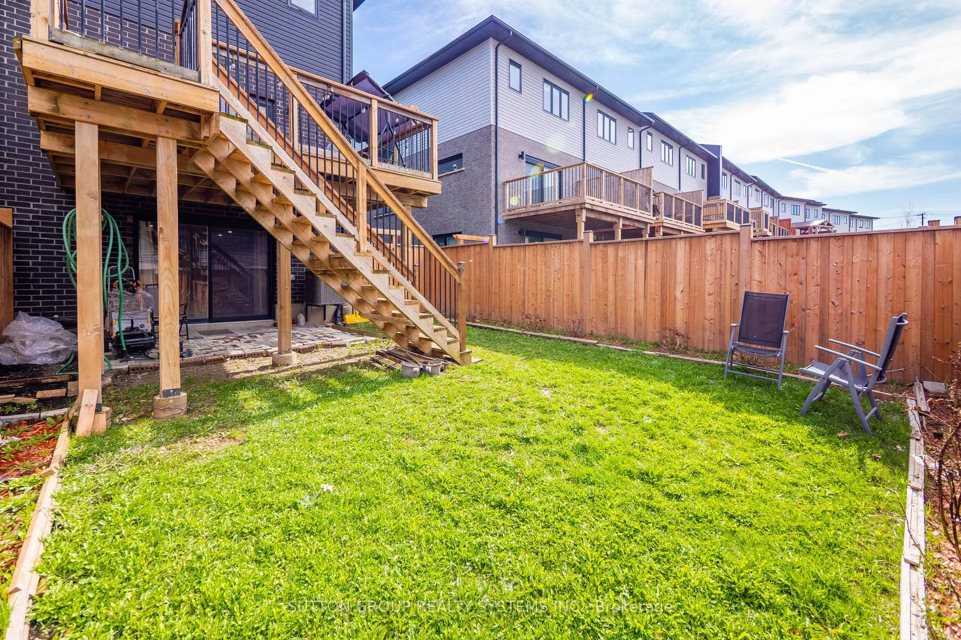 Photo 50 of 917 Robert Ferrie Drive, Kitchener, Brigadoon — HOMEH