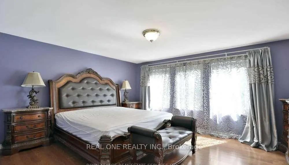 Photo 15 of 236 Ash Tree Way, Oakville, Ford — HOMEH