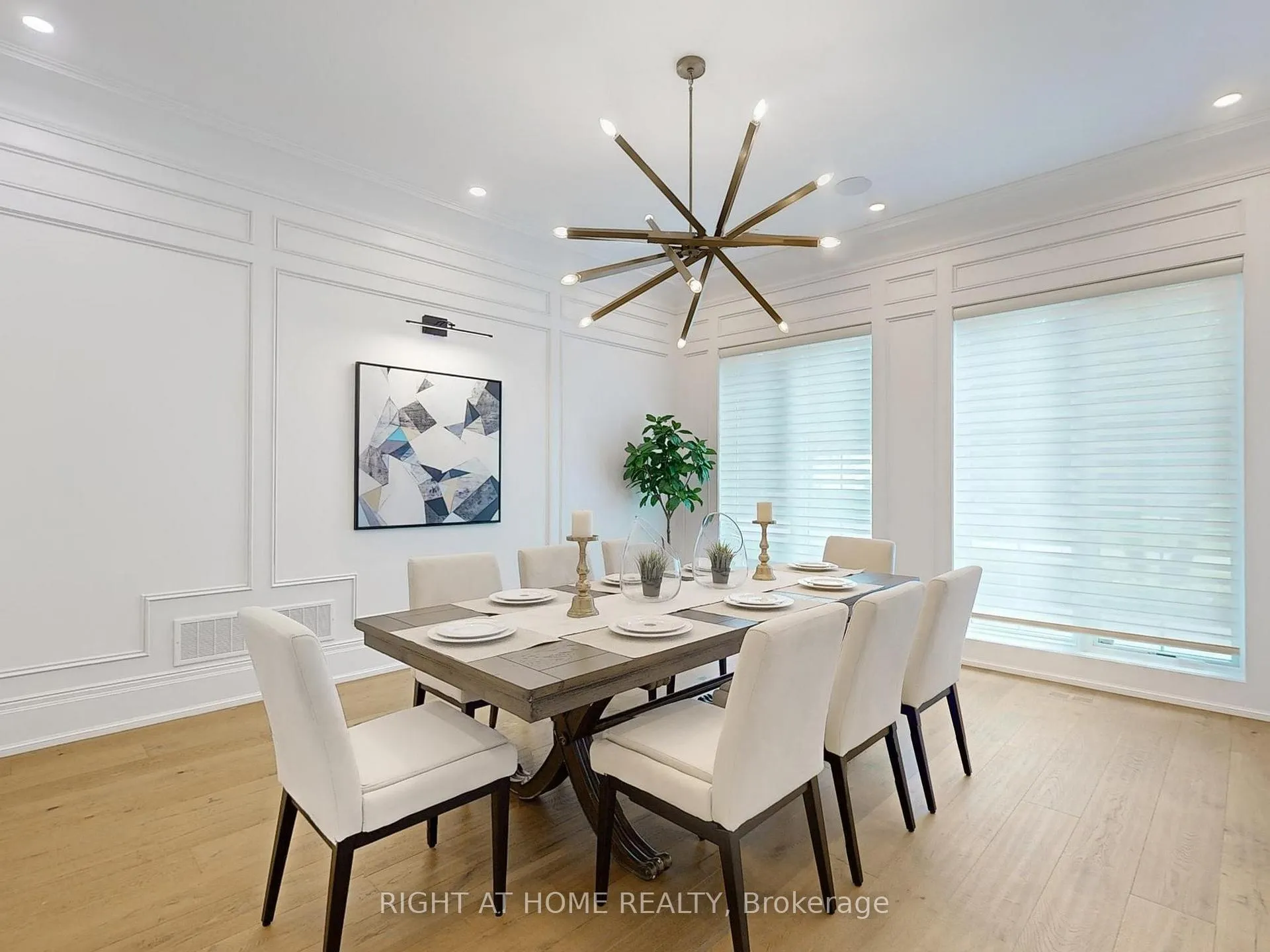 Photo 9 of 172 Burgundy Drive, Oakville, Morrison — HOMEH