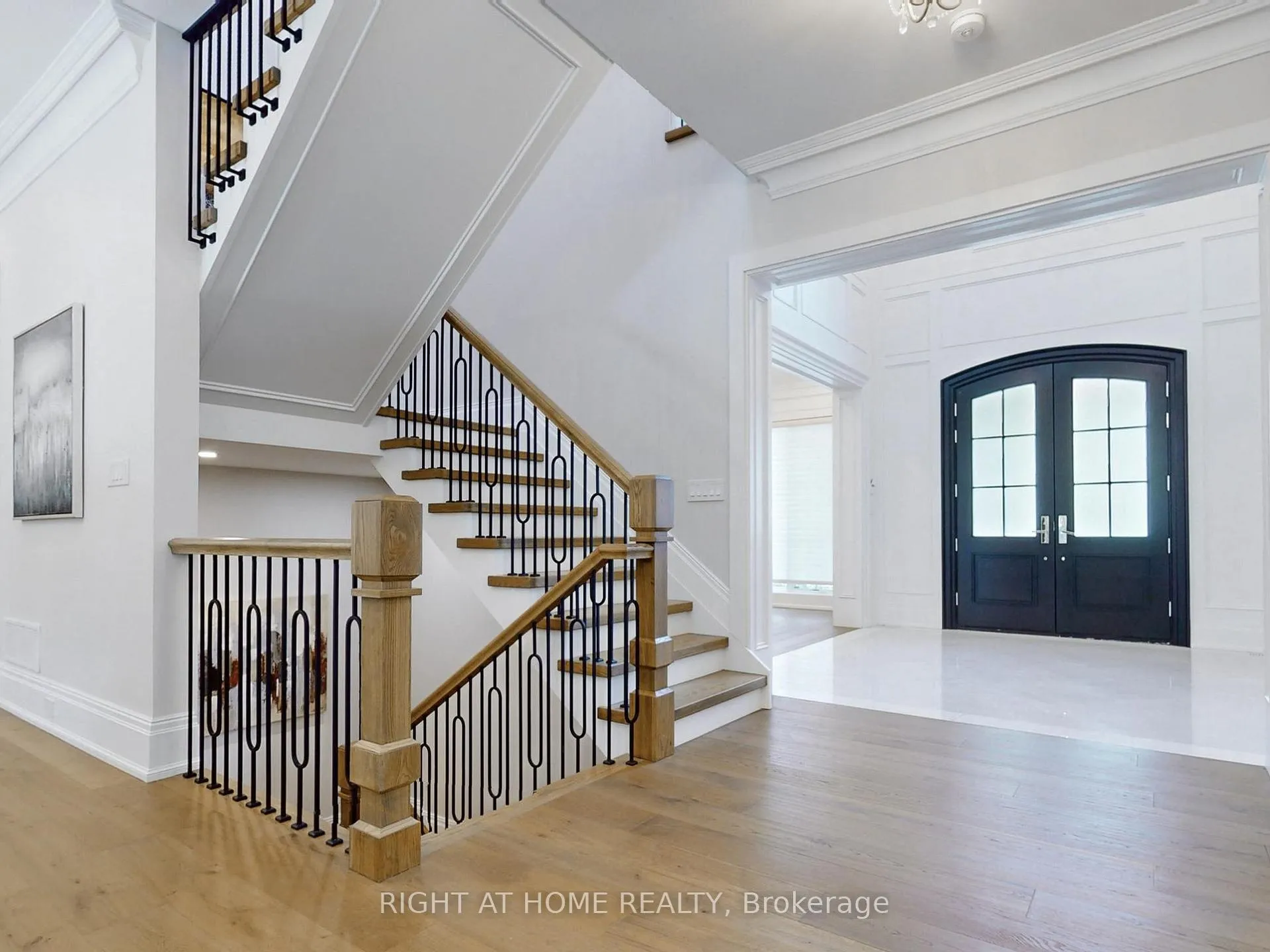Photo 19 of 172 Burgundy Drive, Oakville, Morrison — HOMEH