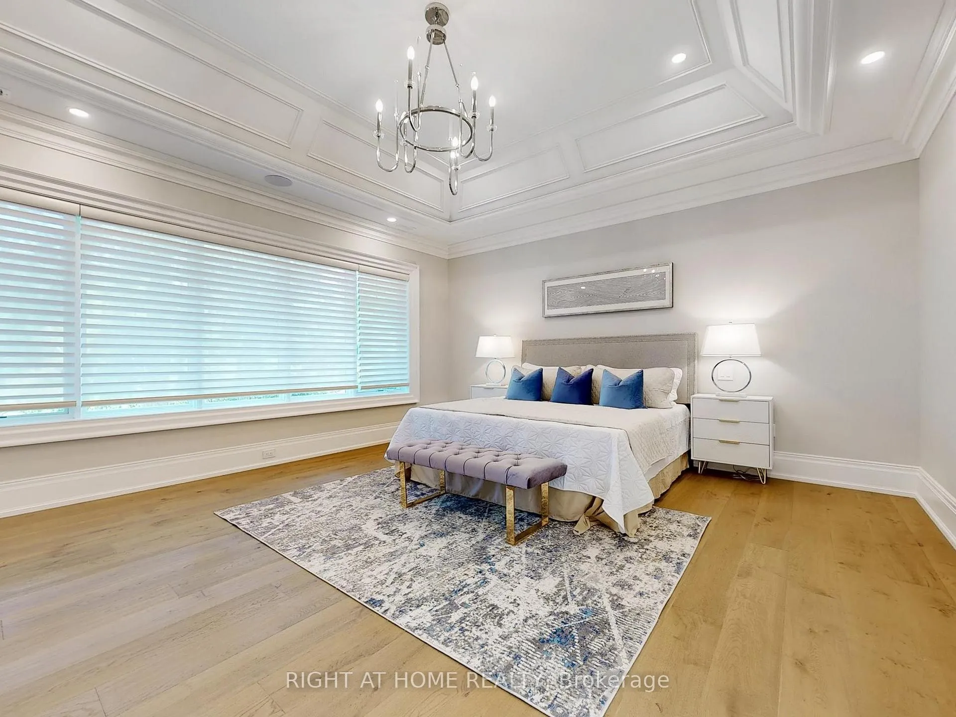 Photo 21 of 172 Burgundy Drive, Oakville, Morrison — HOMEH