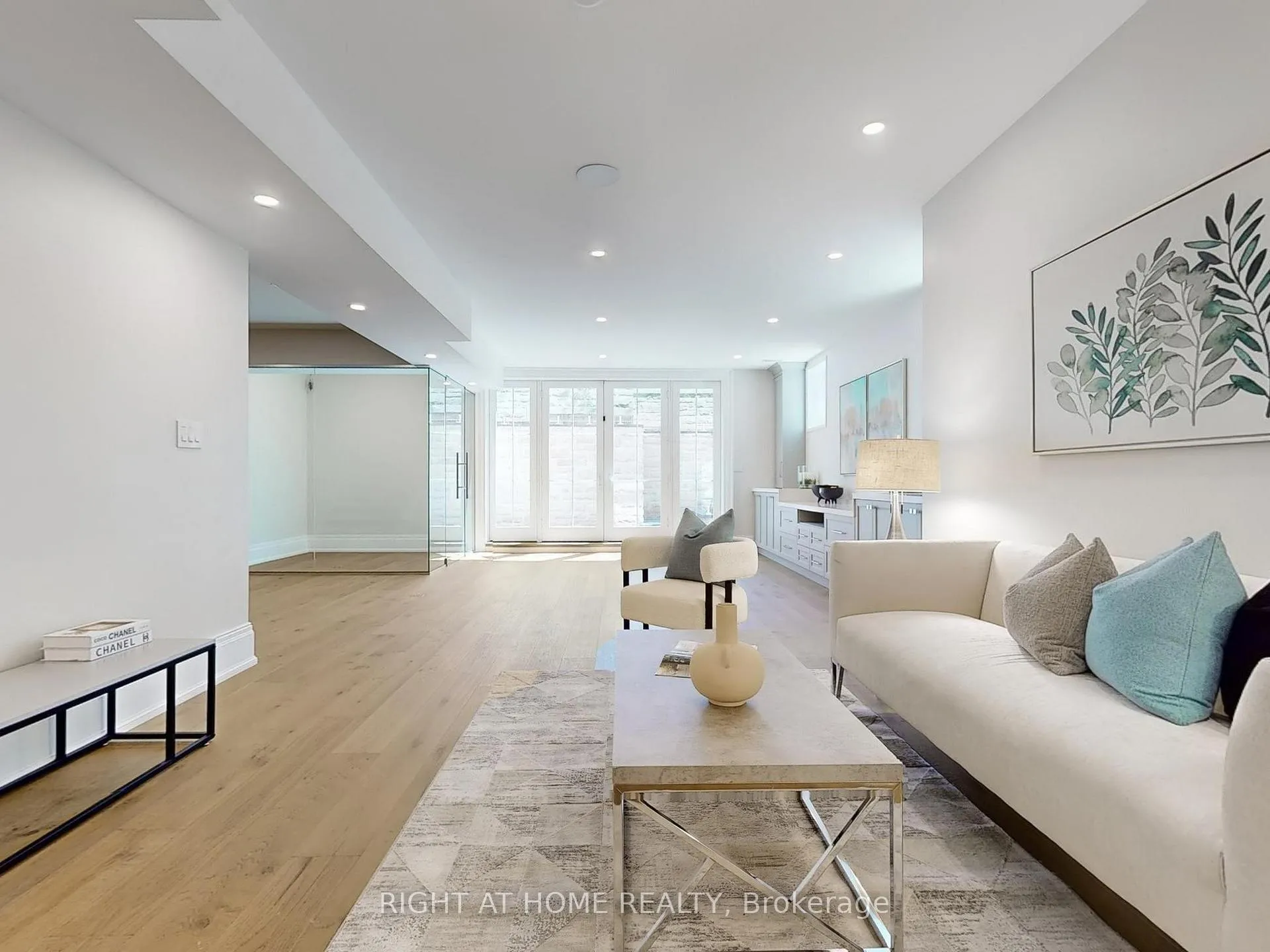 Photo 34 of 172 Burgundy Drive, Oakville, Morrison — HOMEH