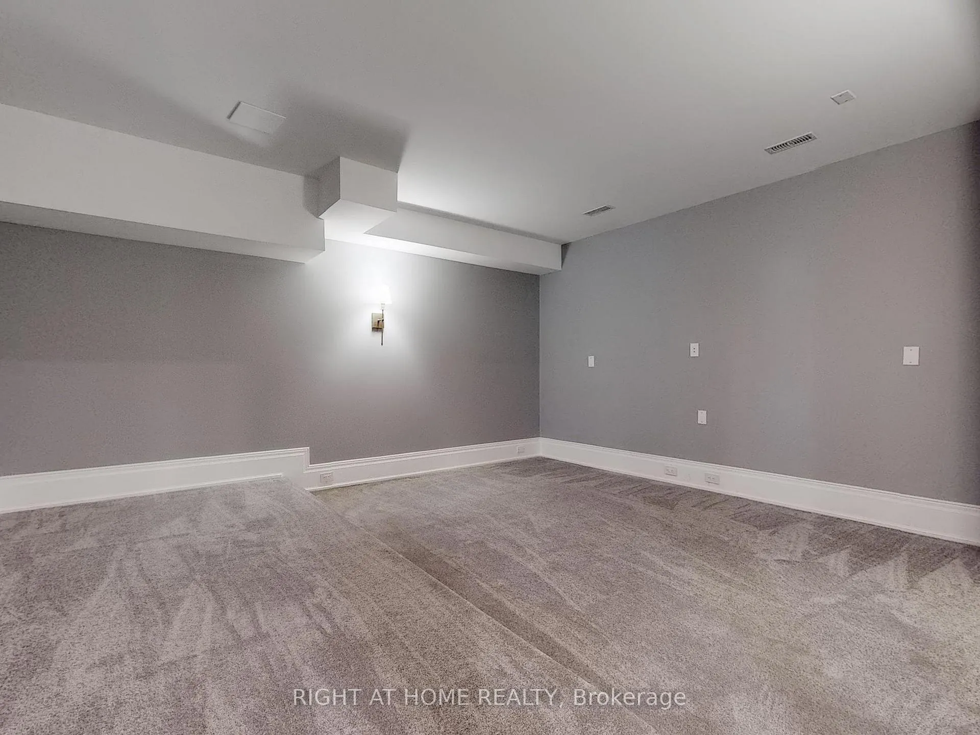 Photo 37 of 172 Burgundy Drive, Oakville, Morrison — HOMEH