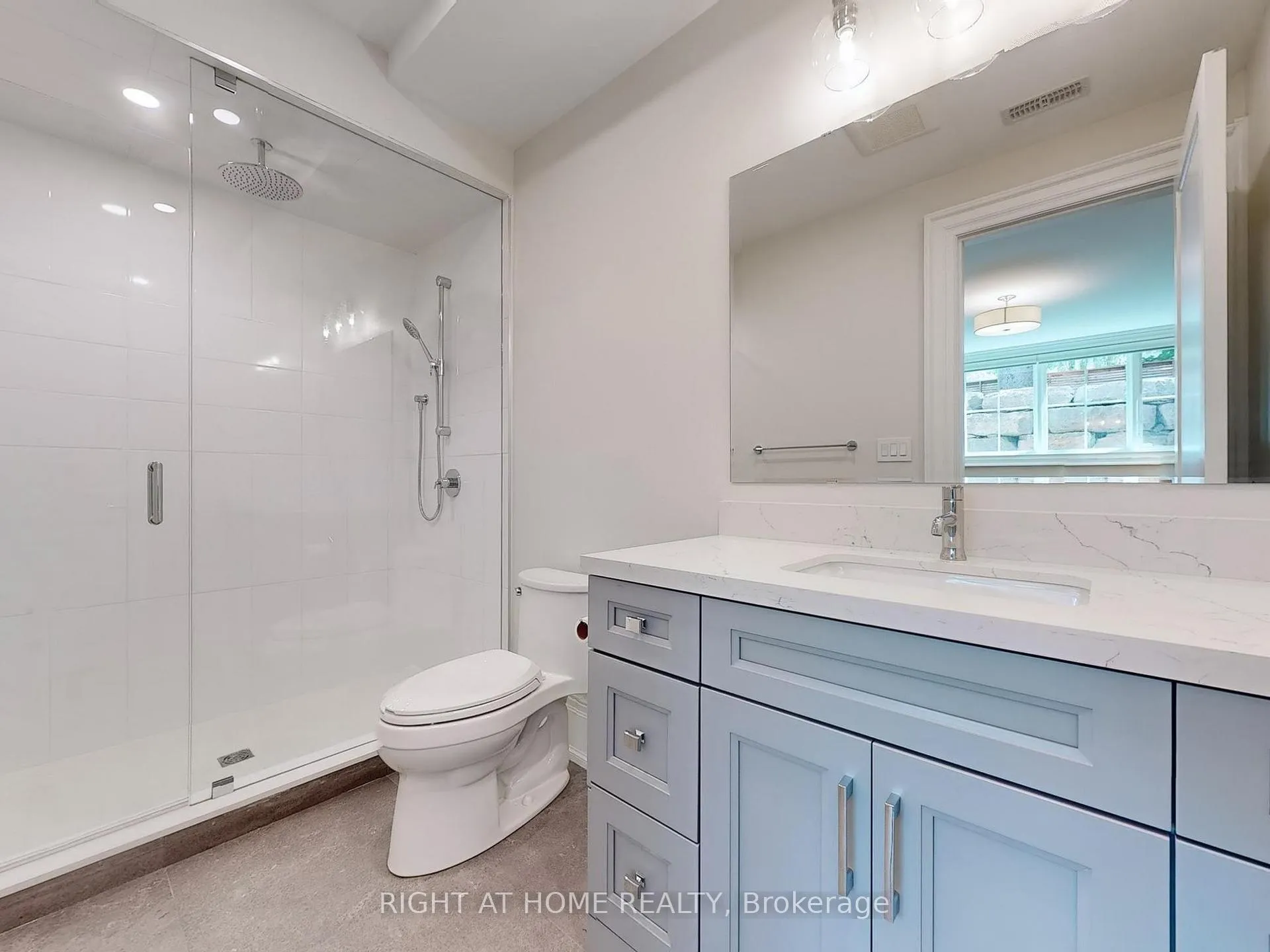 Photo 40 of 172 Burgundy Drive, Oakville, Morrison — HOMEH