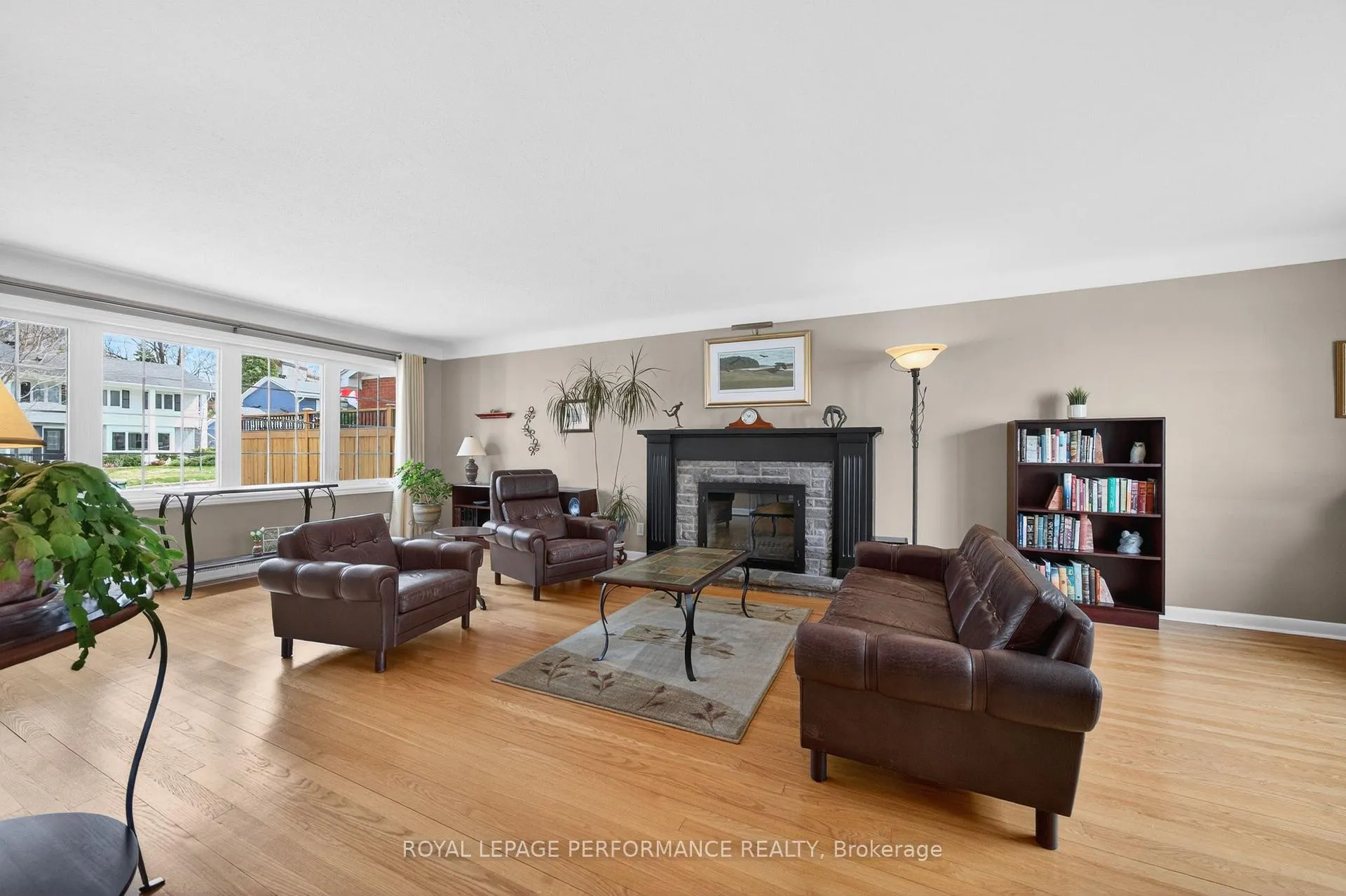 Photo 6 of 774 Manitou Drive, Ottawa, Carlingwood — HOMEH