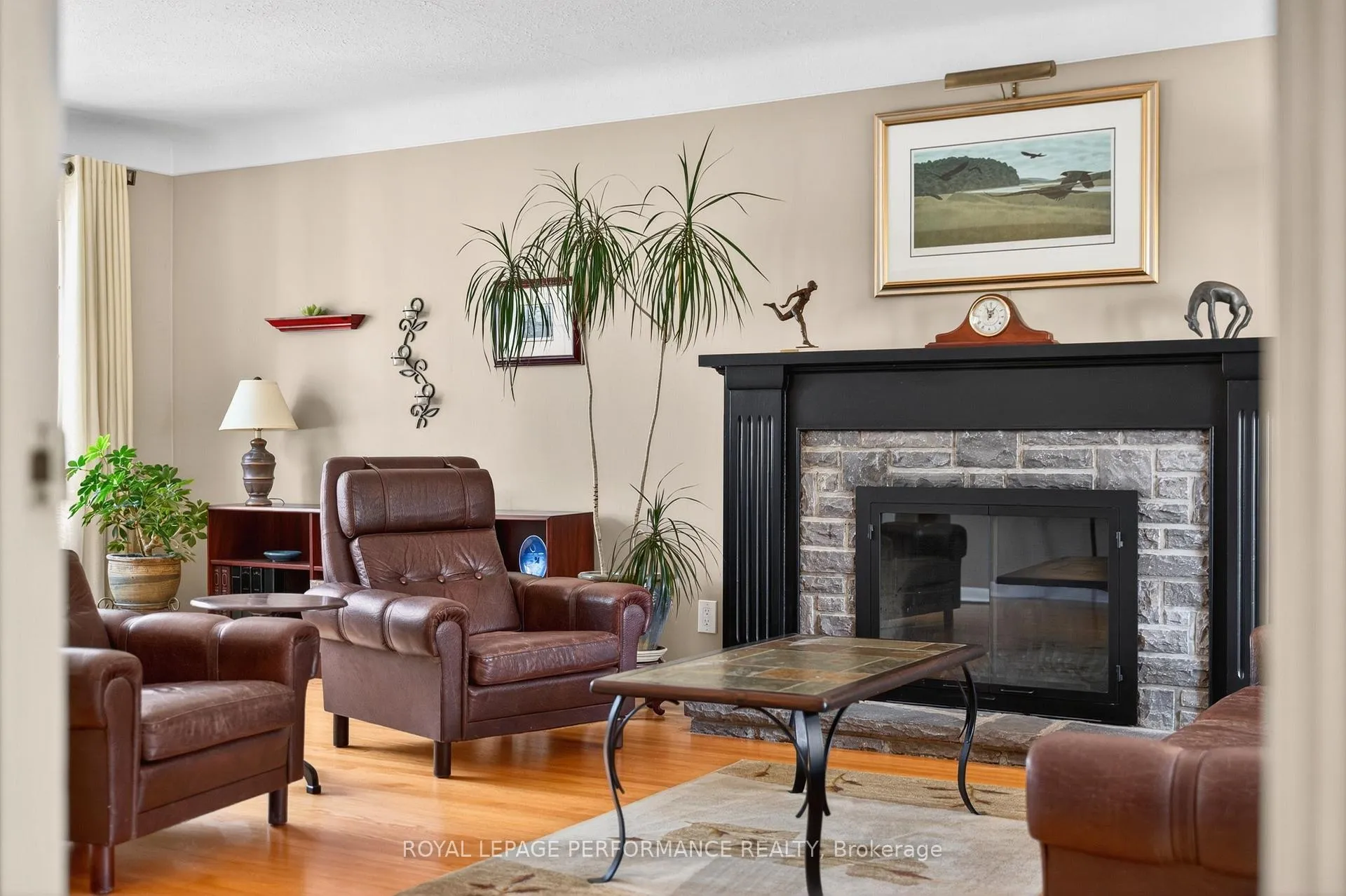 Photo 8 of 774 Manitou Drive, Ottawa, Carlingwood — HOMEH