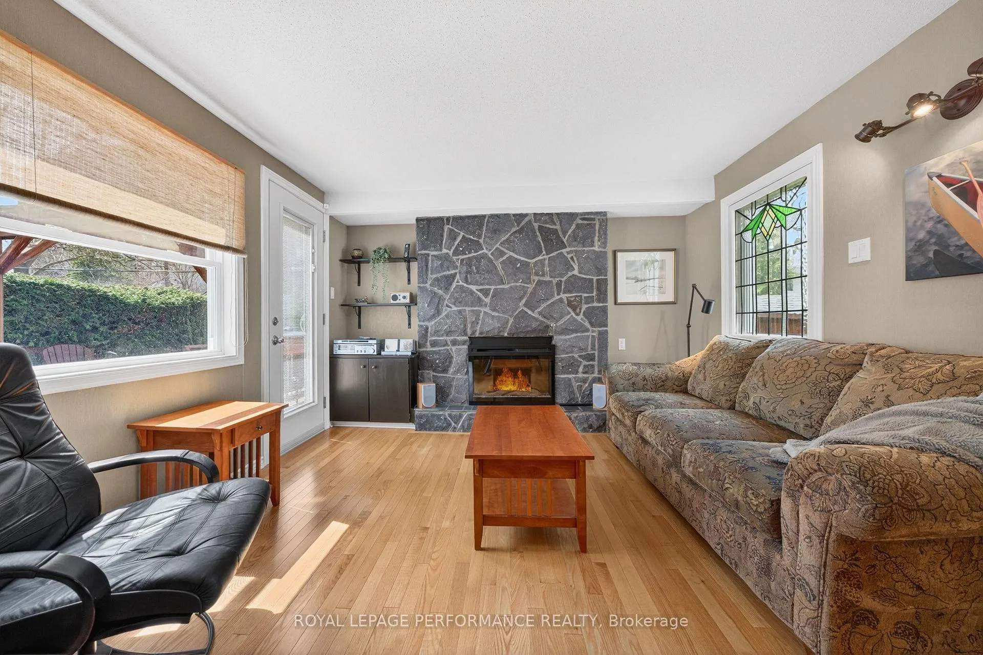 Photo 18 of 774 Manitou Drive, Ottawa, Carlingwood — HOMEH
