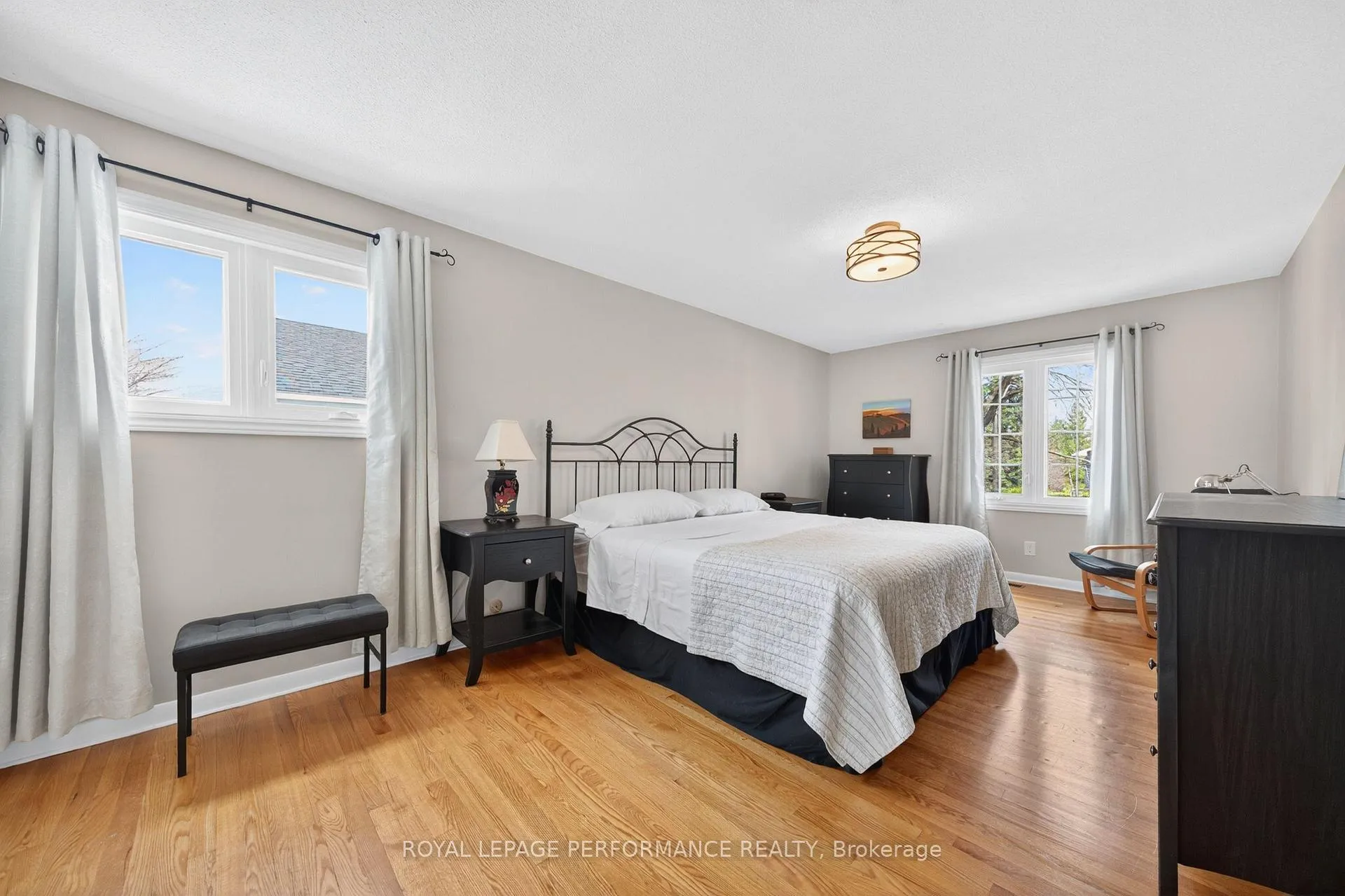 Photo 25 of 774 Manitou Drive, Ottawa, Carlingwood — HOMEH
