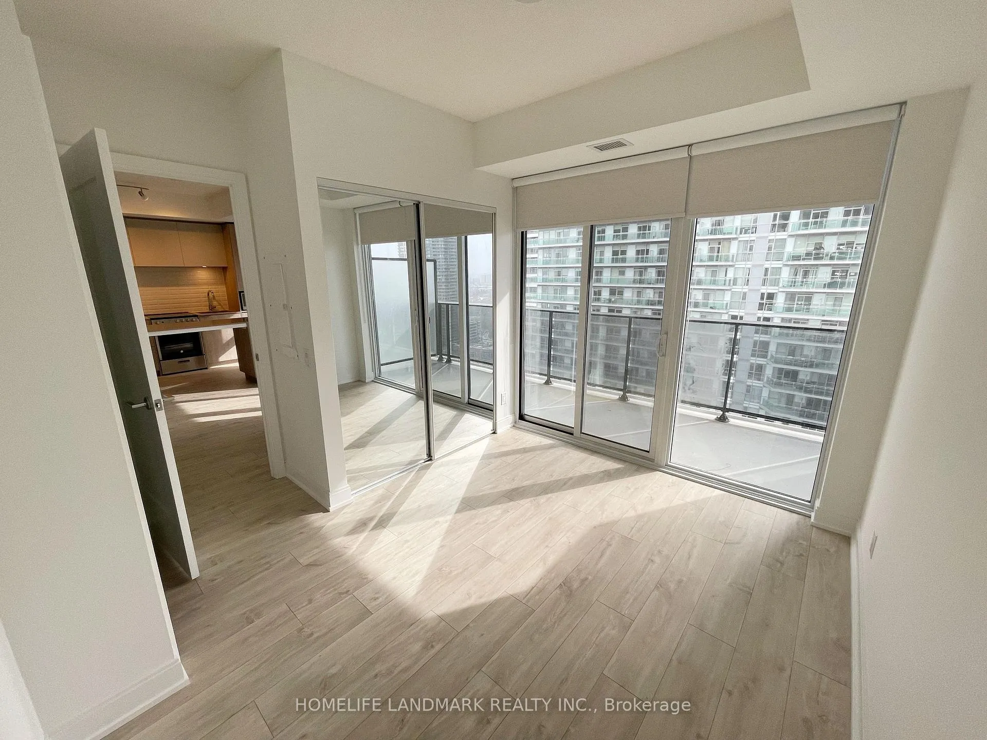 Photo 9 of Unit 2407, 70 Annie Craig Drive, Etobicoke, Mimico — HOMEH