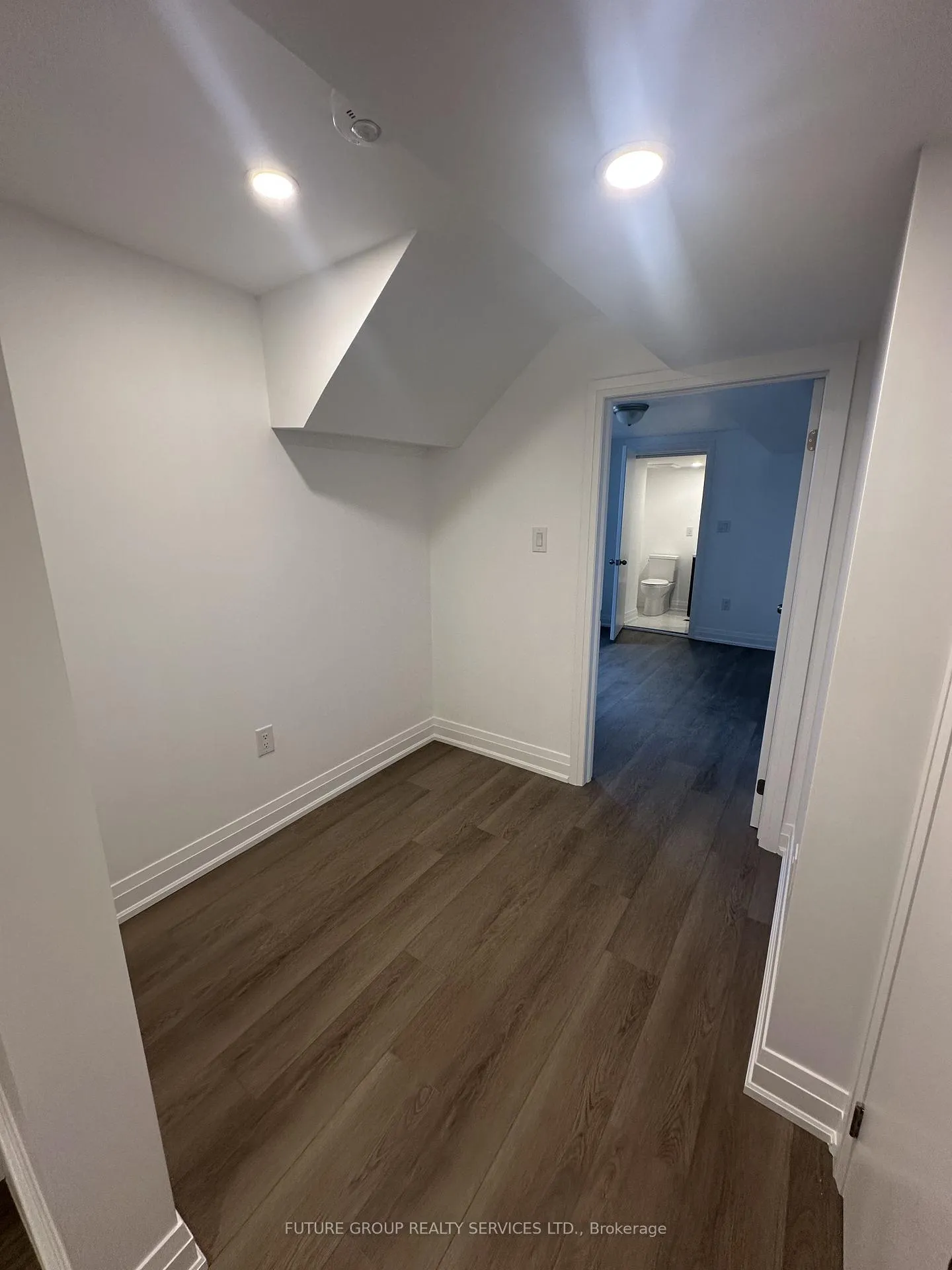 Photo 11 of Unit Basement, 40 Autumn Drive, Wasaga Beach — HOMEH