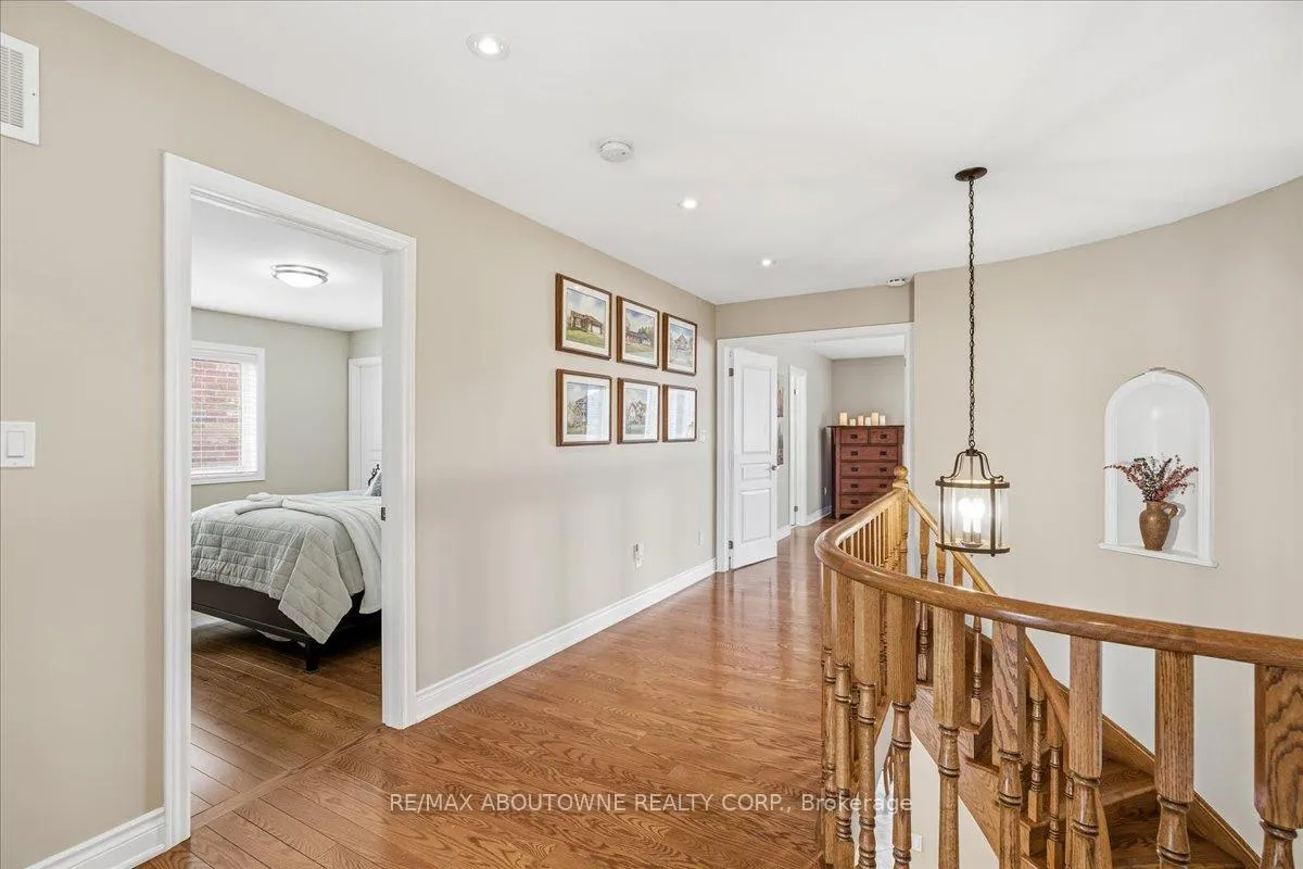 Photo 21 of 3260 Ribble Crescent, Oakville, Bronte Creek — HOMEH