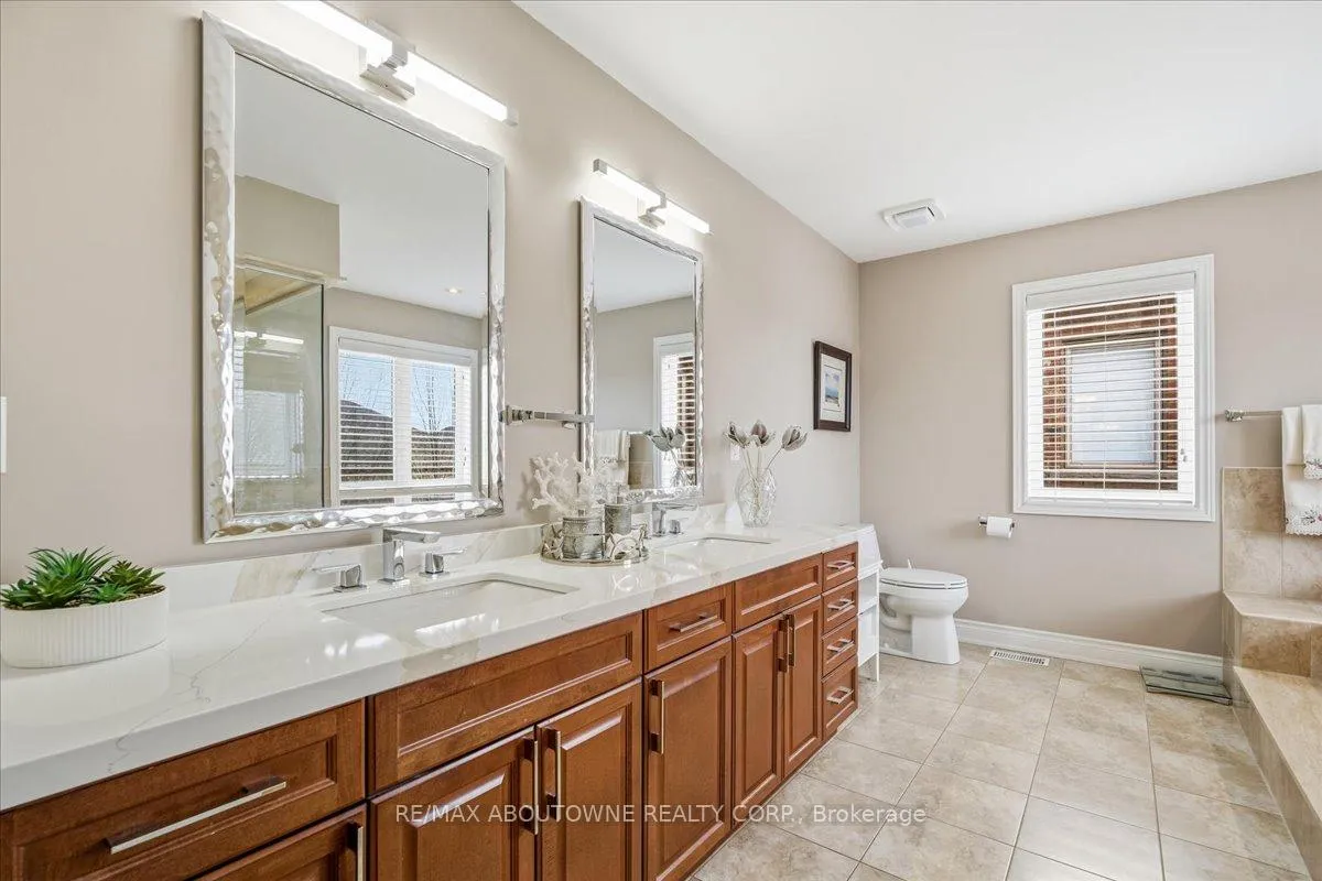 Photo 27 of 3260 Ribble Crescent, Oakville, Bronte Creek — HOMEH