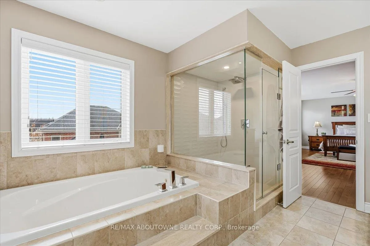 Photo 28 of 3260 Ribble Crescent, Oakville, Bronte Creek — HOMEH