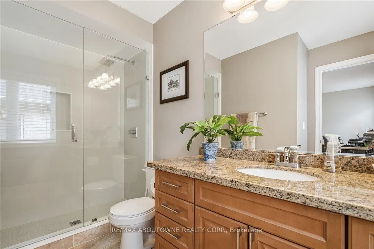 Photo 35 of 3260 Ribble Crescent, Oakville, Bronte Creek — HOMEH