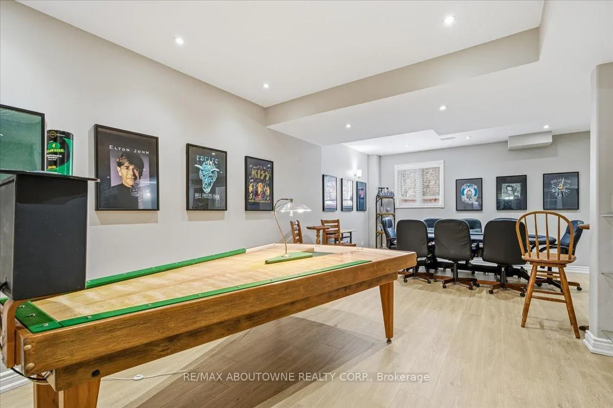 Photo 39 of 3260 Ribble Crescent, Oakville, Bronte Creek — HOMEH