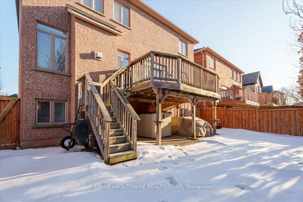 Photo 42 of 3260 Ribble Crescent, Oakville, Bronte Creek — HOMEH