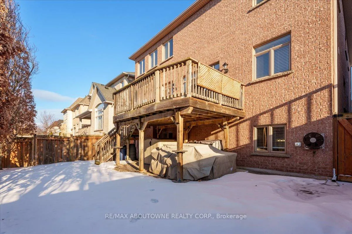 Photo 43 of 3260 Ribble Crescent, Oakville, Bronte Creek — HOMEH