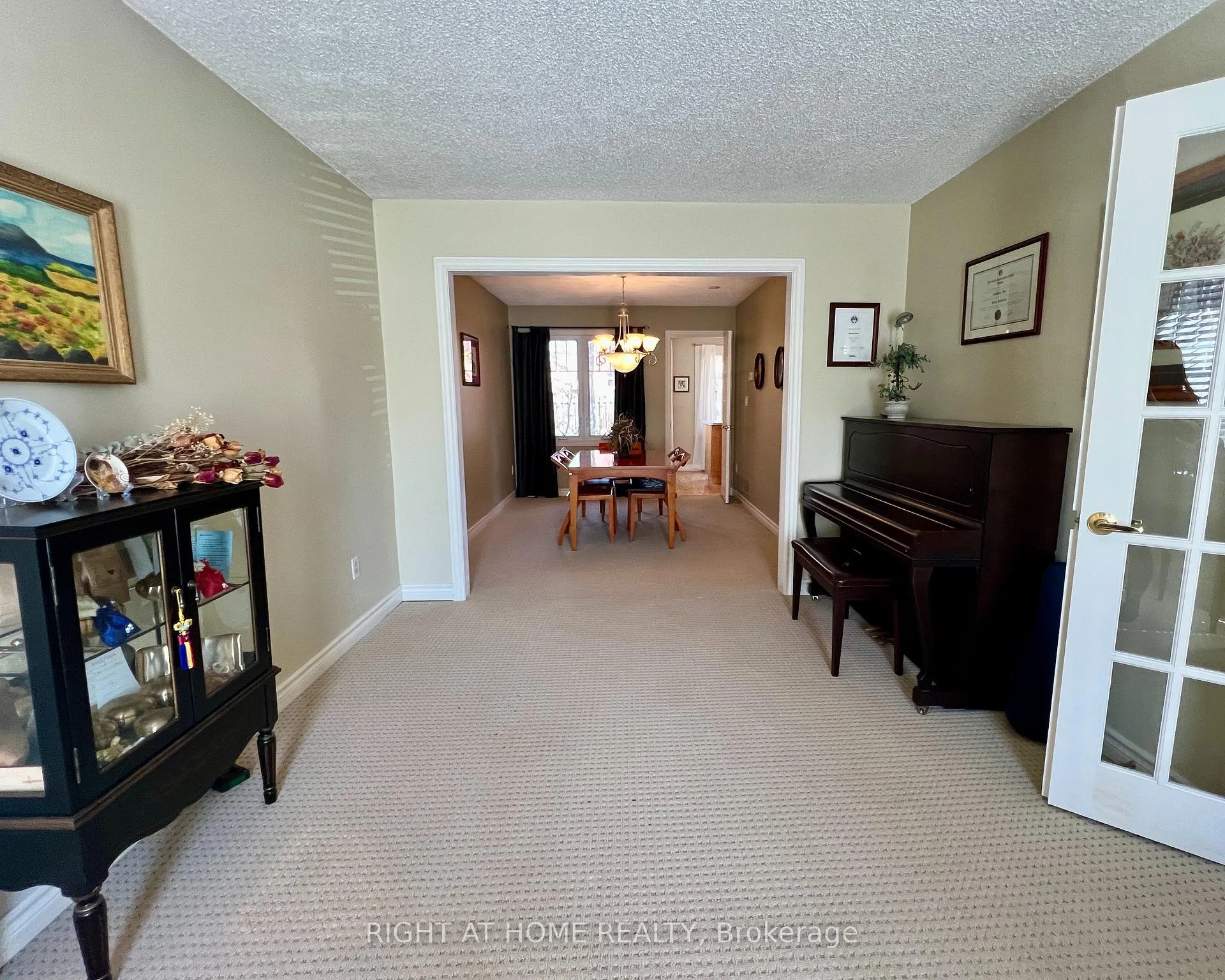 Photo 5 of 4 Silverbirch Place, Whitby, Pringle Creek — HOMEH