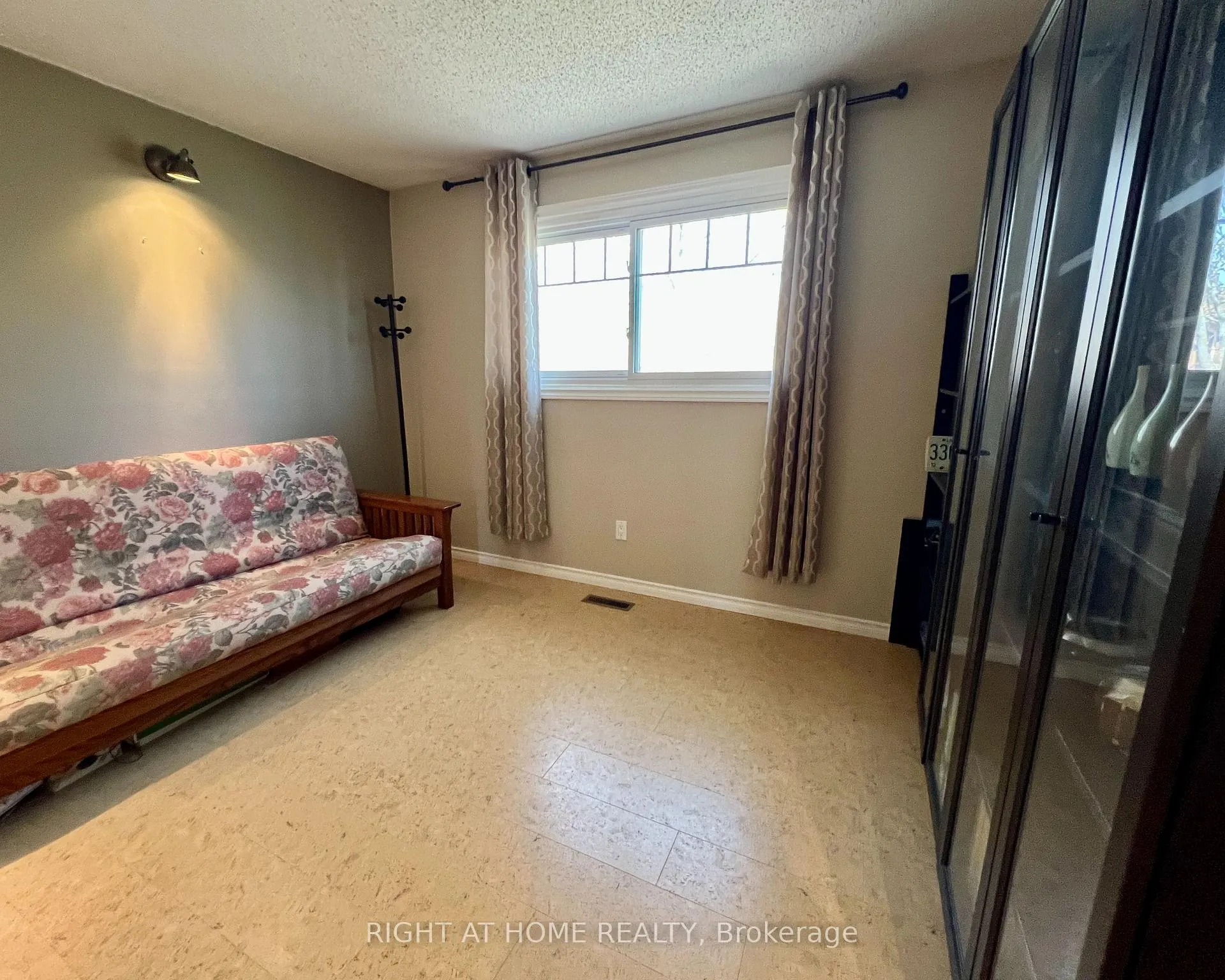 Photo 13 of 4 Silverbirch Place, Whitby, Pringle Creek — HOMEH