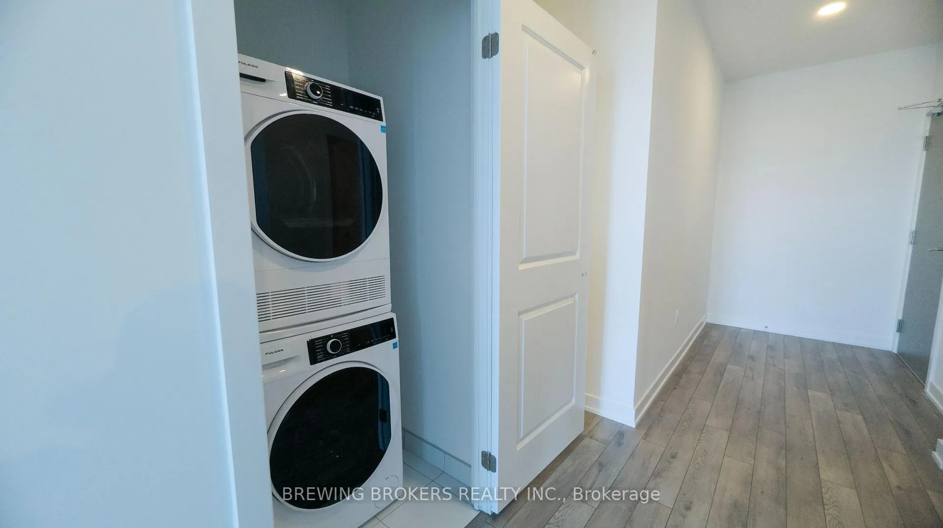 Photo 6 of Unit 1505, 15 Skyridge Drive, Brampton, Bram East — HOMEH