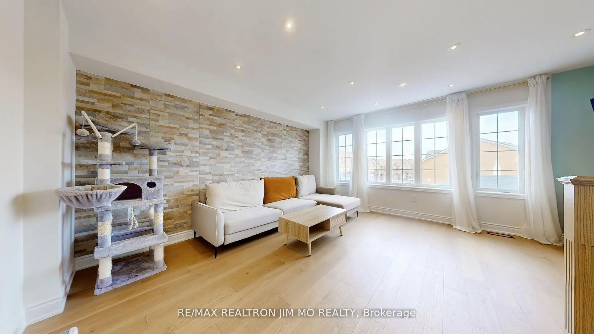 Photo 15 of 1772 Donald Cousens Parkway, Markham, Cornell — HOMEH