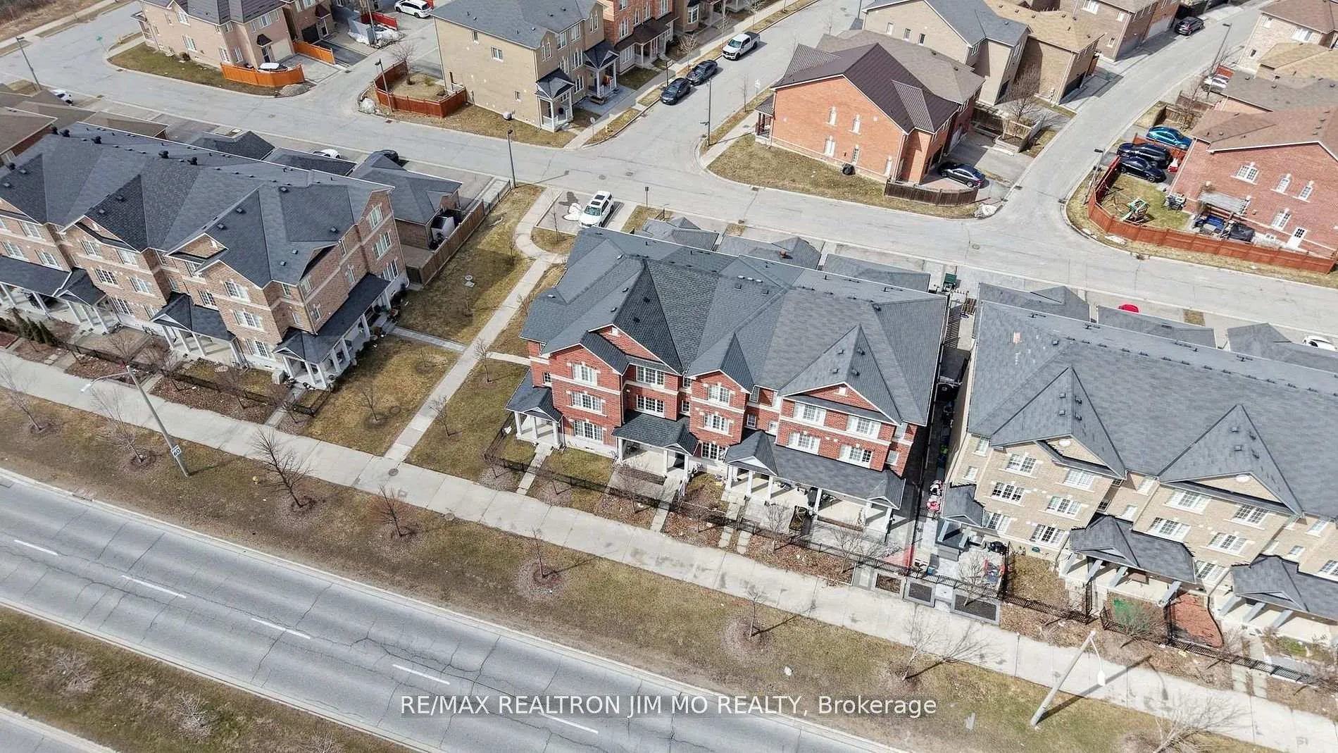 Photo 48 of 1772 Donald Cousens Parkway, Markham, Cornell — HOMEH