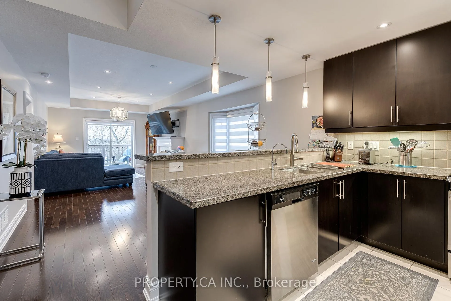 Photo 8 of 204 Ridge Way, New Tecumseth, Alliston — HOMEH