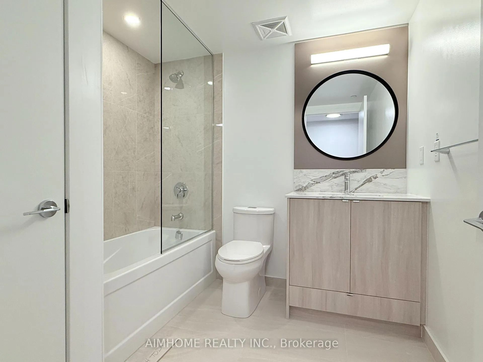 Photo 7 of Unit 1606, 771 Yonge Street, Toronto, Rosedale-Moore Park — HOMEH