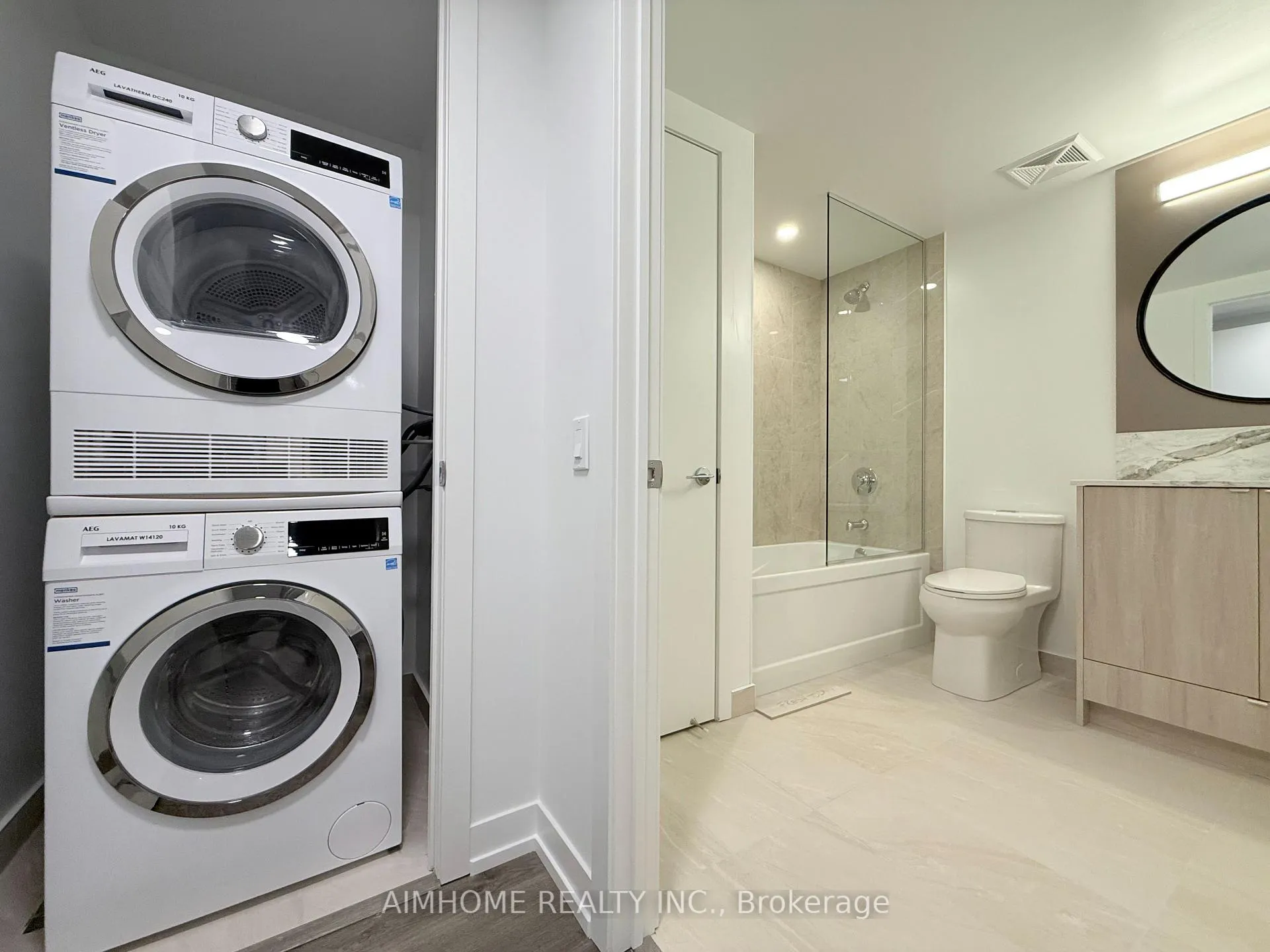 Photo 8 of Unit 1606, 771 Yonge Street, Toronto, Rosedale-Moore Park — HOMEH
