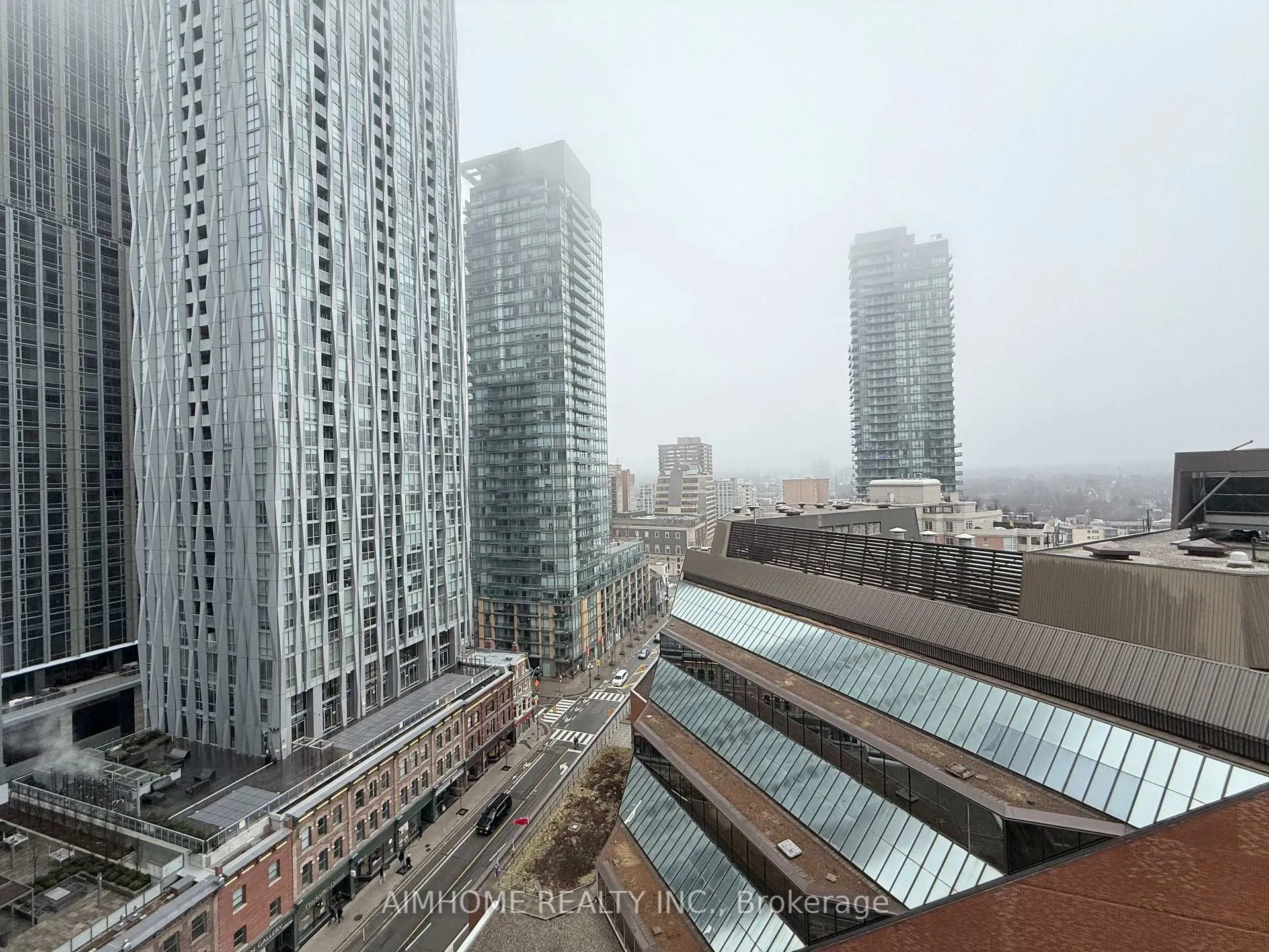 Photo 16 of Unit 1606, 771 Yonge Street, Toronto, Rosedale-Moore Park — HOMEH