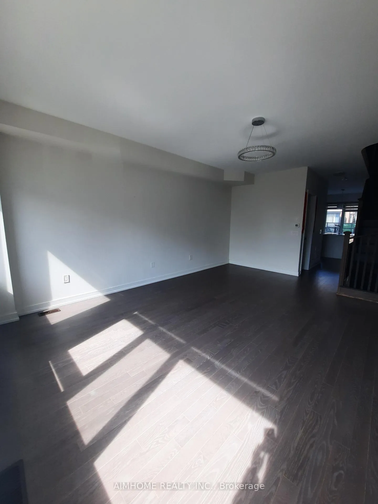 Photo 14 of 159 Salterton Circle, Vaughan, Rural Vaughan — HOMEH