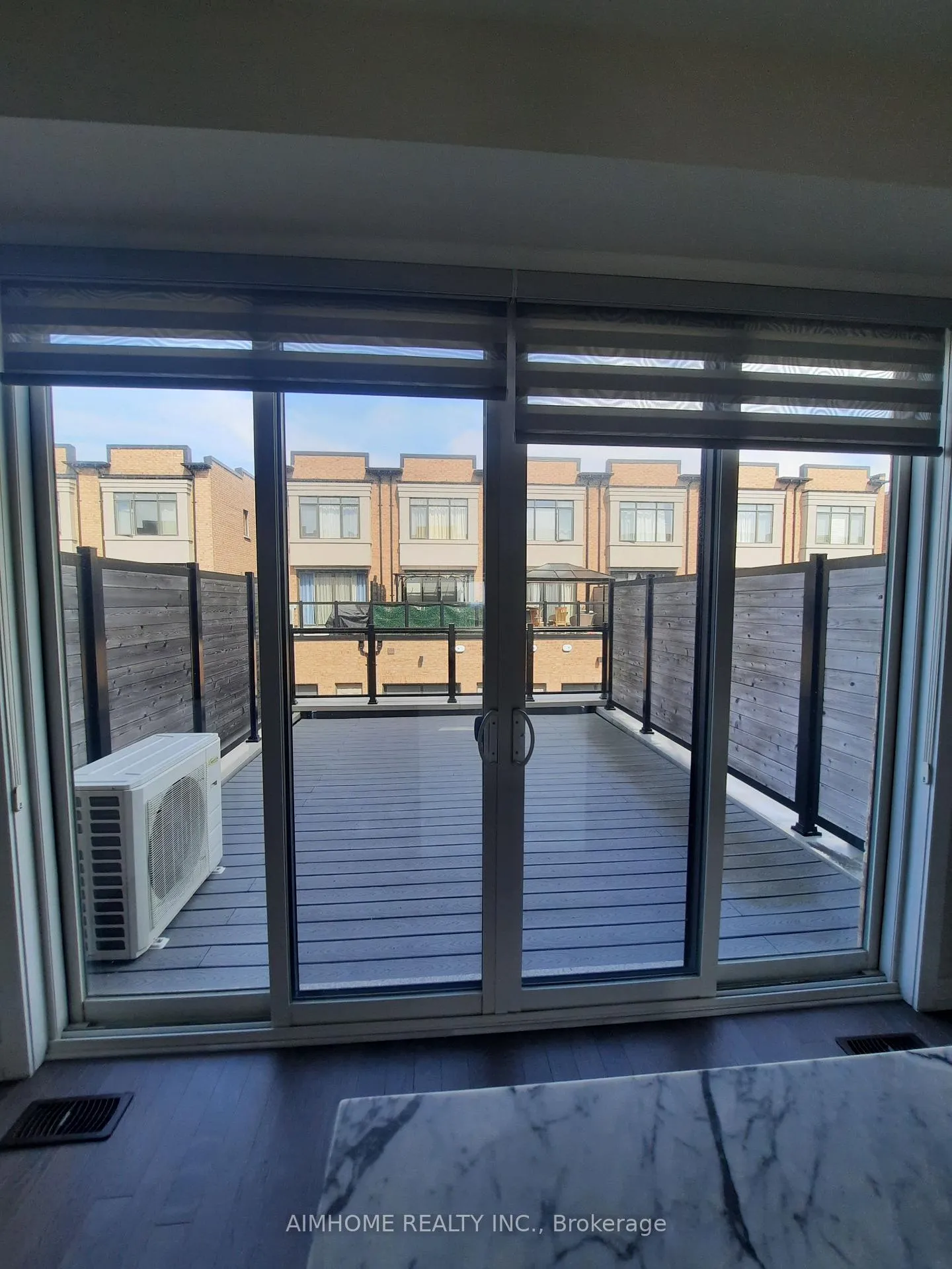 Photo 15 of 159 Salterton Circle, Vaughan, Rural Vaughan — HOMEH